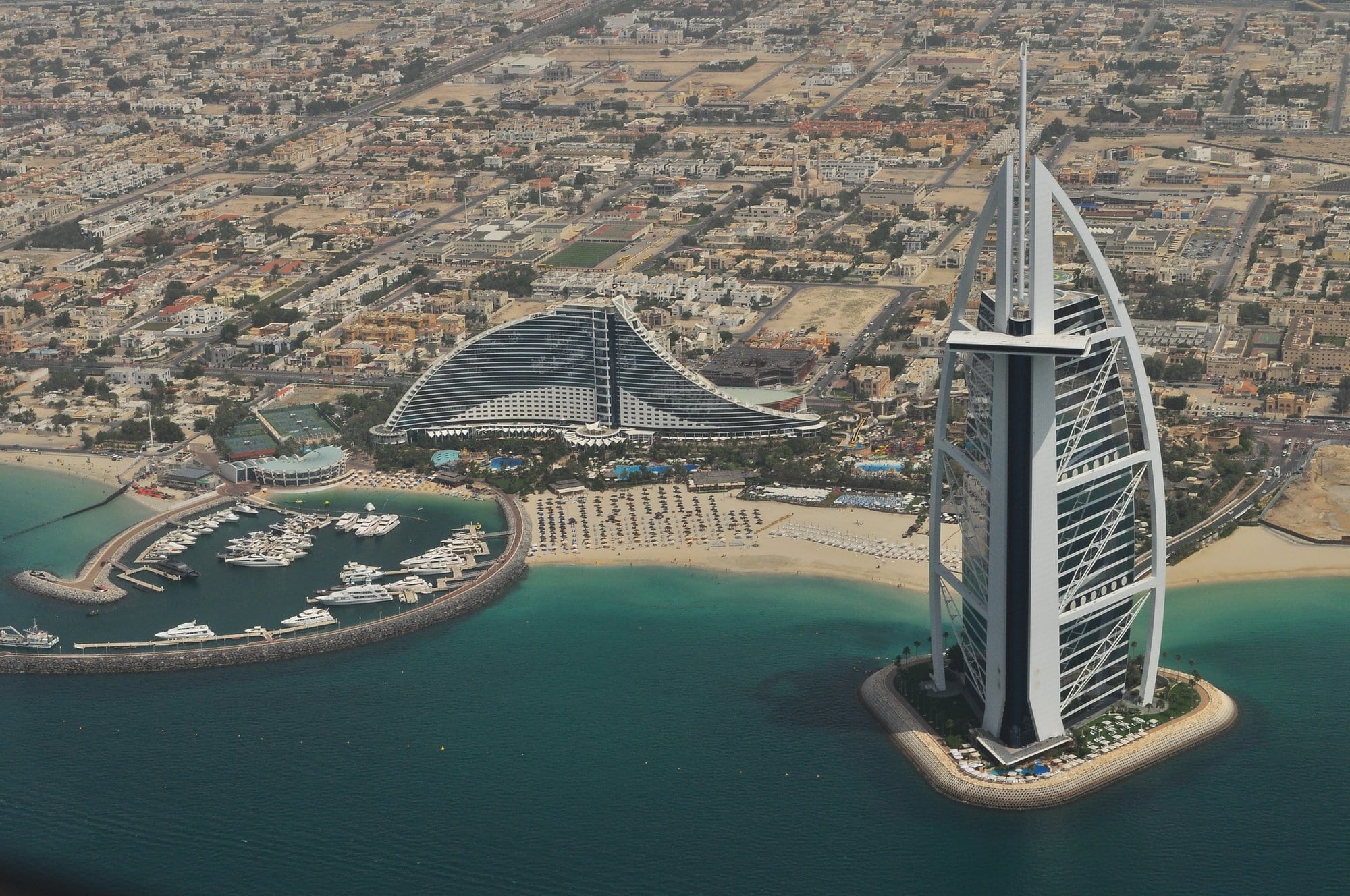 5 Meilleures Propriétés d'Investissement A Dubaï Que Vous Devez Faire Dès Maintenant! 9 - Dubai Immobilier roman logov jomuw0 3F8A unsplash 90f53b9dbb - Immobilier Dubai