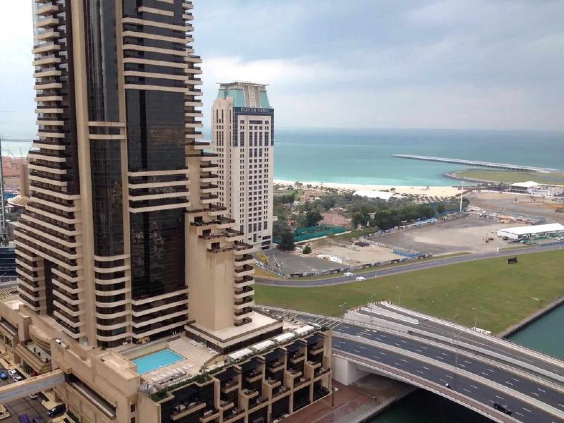 INCROYABLE 1 CH A LOUER CAYAN TOWER VUE BALCON MEUBLEE 140K 1 CHEQUE – Appartement Dubai (8/9)
