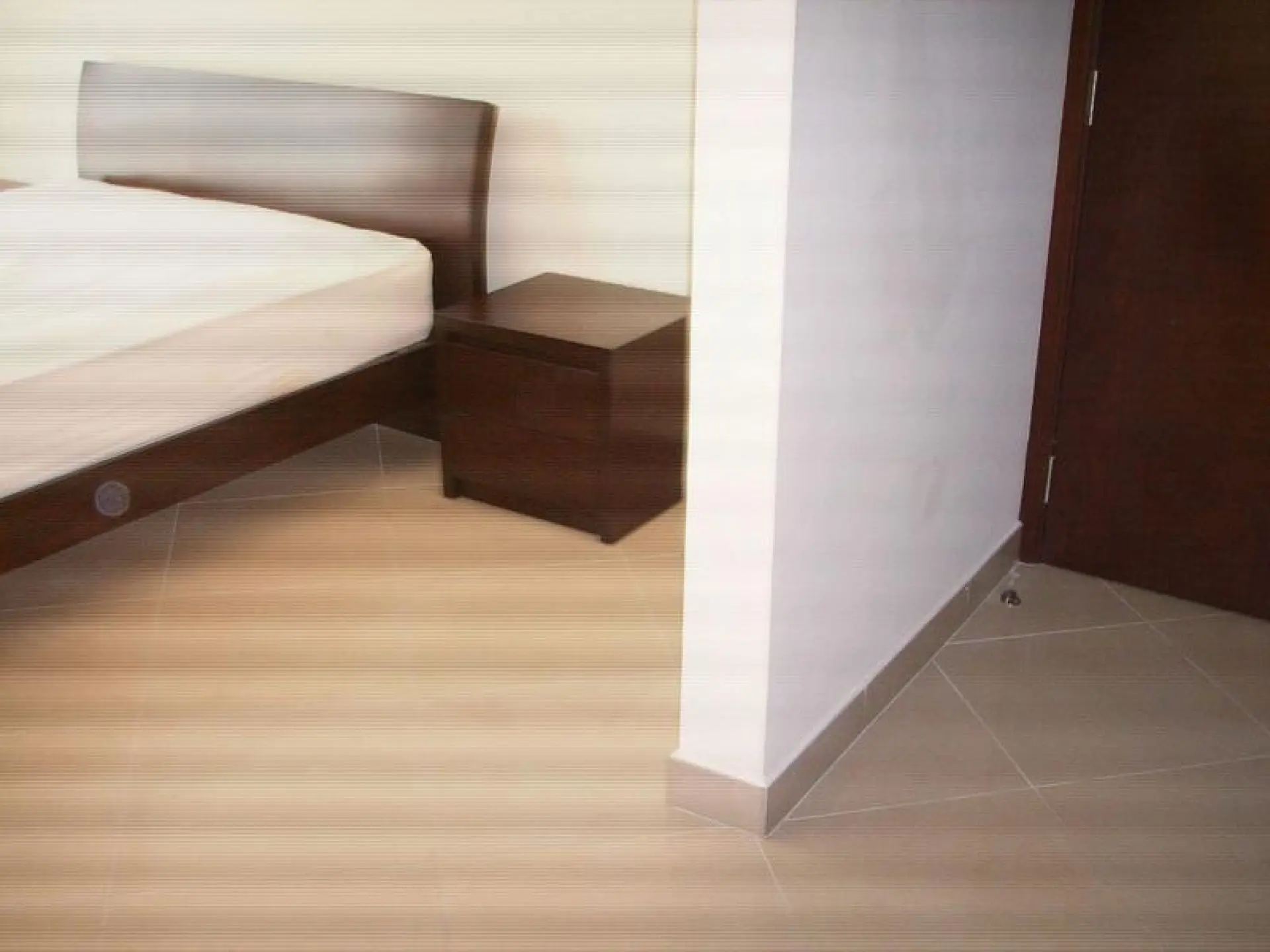 APPARTEMENT UNE CHAMBRE ENTIEREMENT MEUBLE A JLT! – Appartement Dubai (6/8)