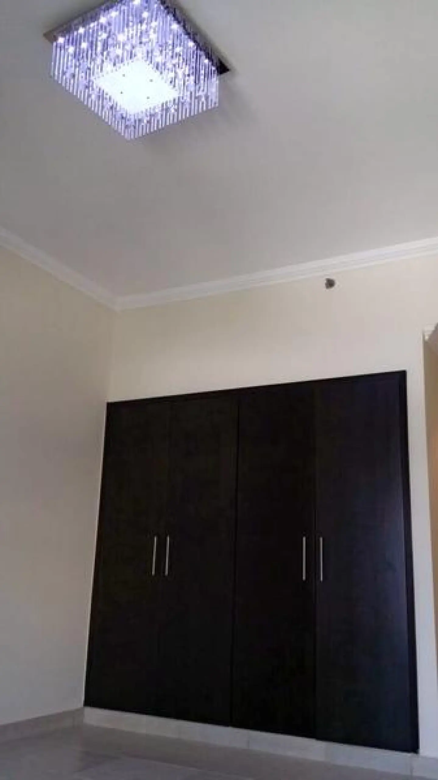 mqw4-159074495635 Une aimable chambre vue sur la marina – Appartement Dubai (8/11)