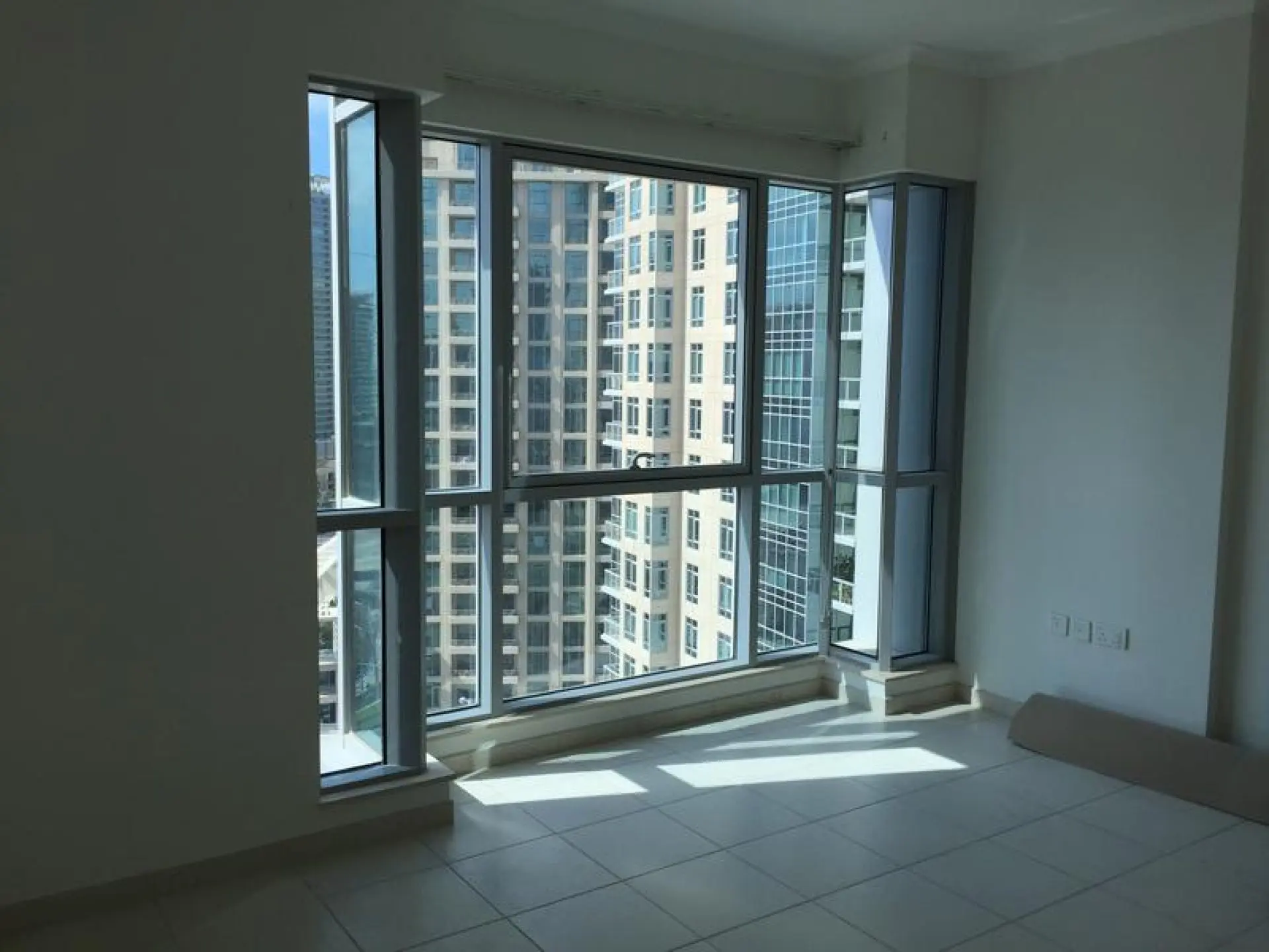 3 CHAMBRES + BONNE A RESIDENCES TOWER 9 – Appartement Dubai (7/11)
