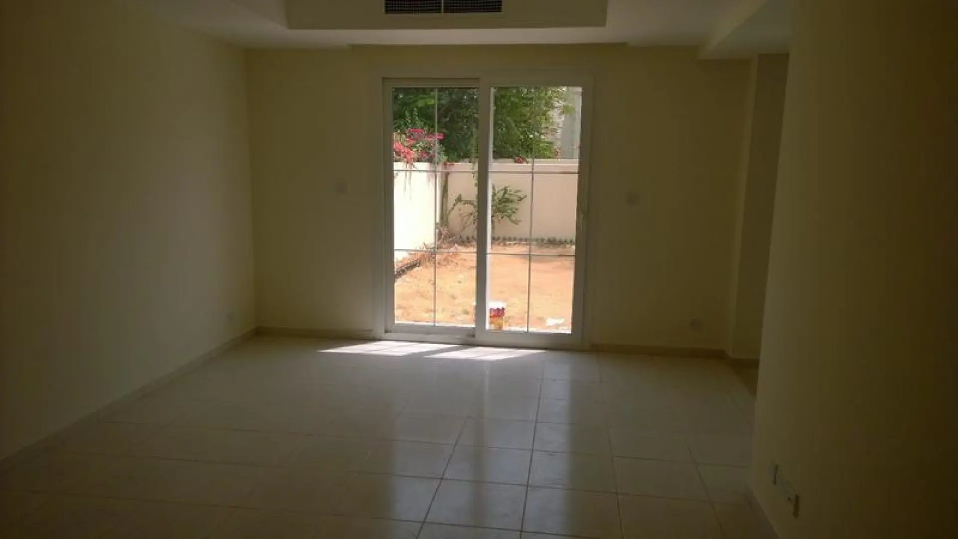 Belle Villa 2 chambres à louer sur Springs – Villa Dubai (5/8)