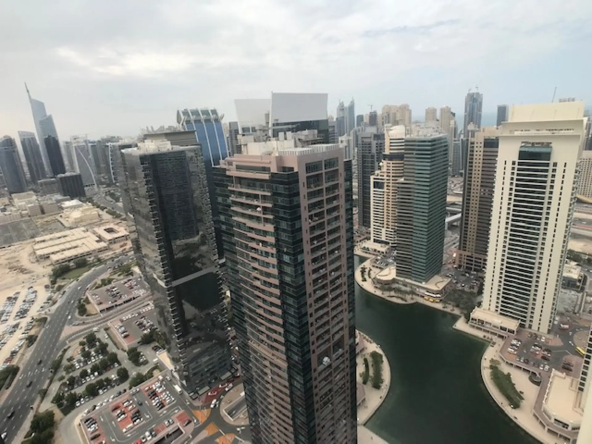 Immense appartement 3 chambres avec chambre de bonne supplémentaire – Appartement Dubai (5/20)