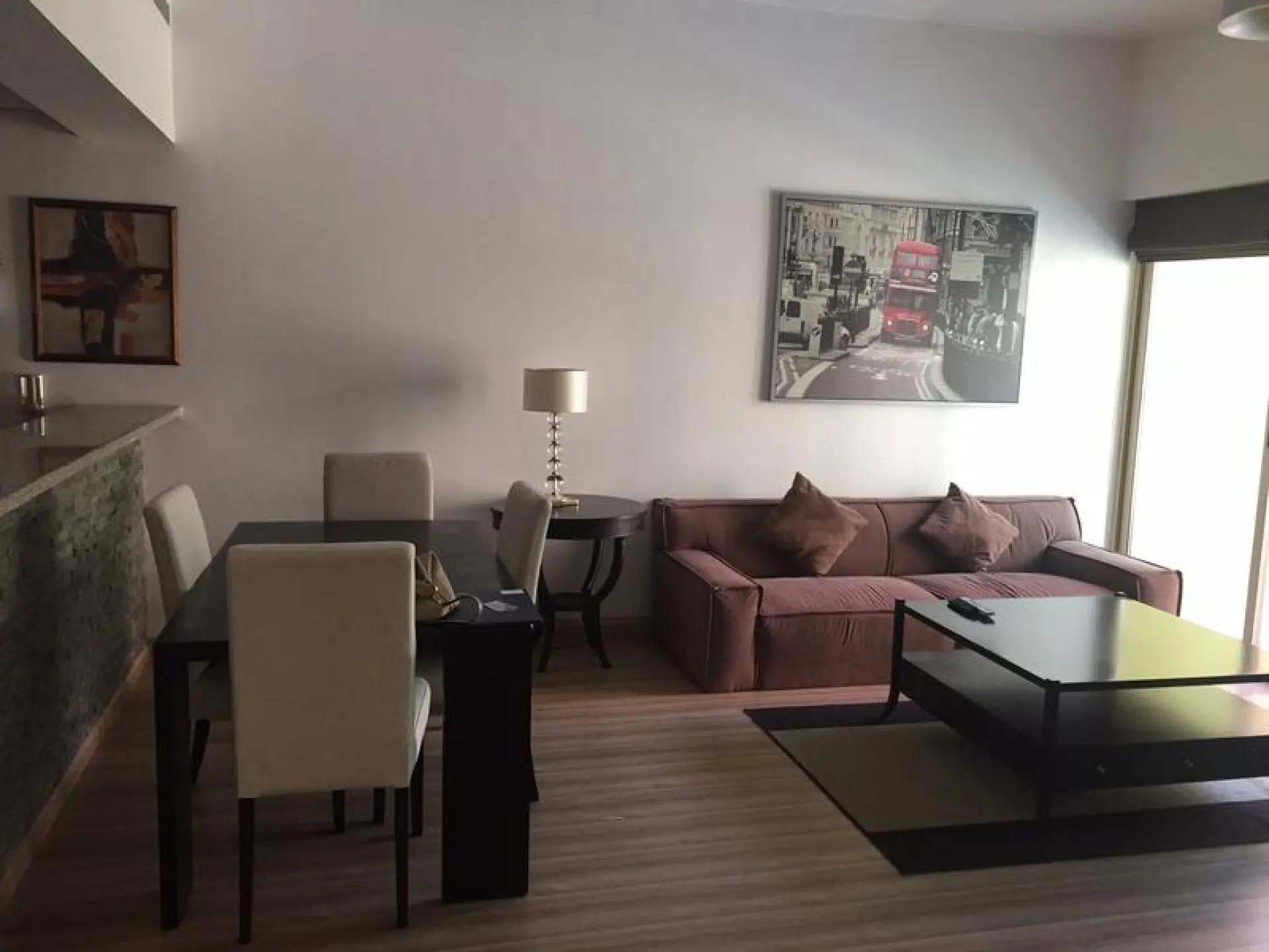 a16-1590742689127 Appartement entièrement meublé avec AC gratuit, internet & TV – Appartement Dubai (7/10)
