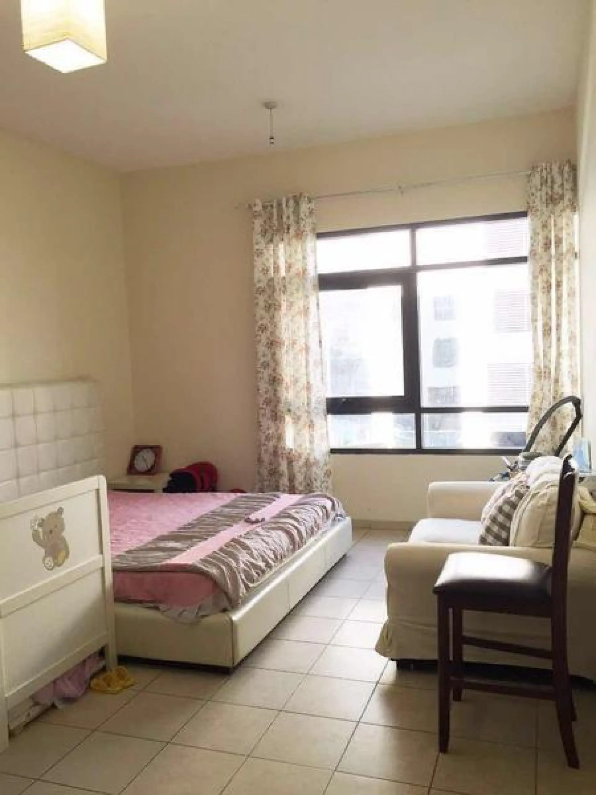 agh2-1590742711129 Spacieux 2 chambres + salle d'étude à louer à the greens – Appartement Dubai (3/8)