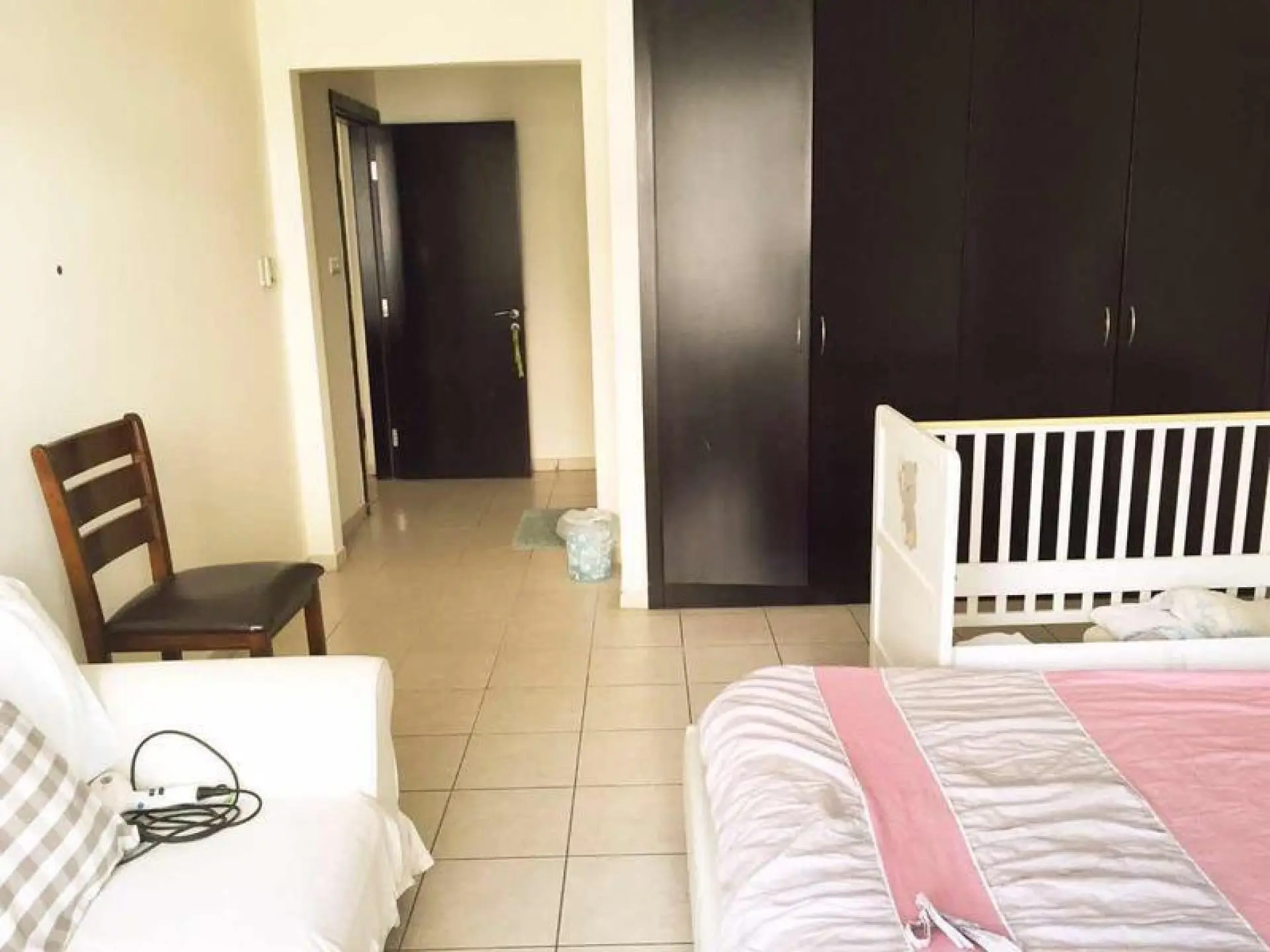 agh4-1590742714129 Spacieux 2 chambres + salle d'étude à louer à the greens – Appartement Dubai (5/8)