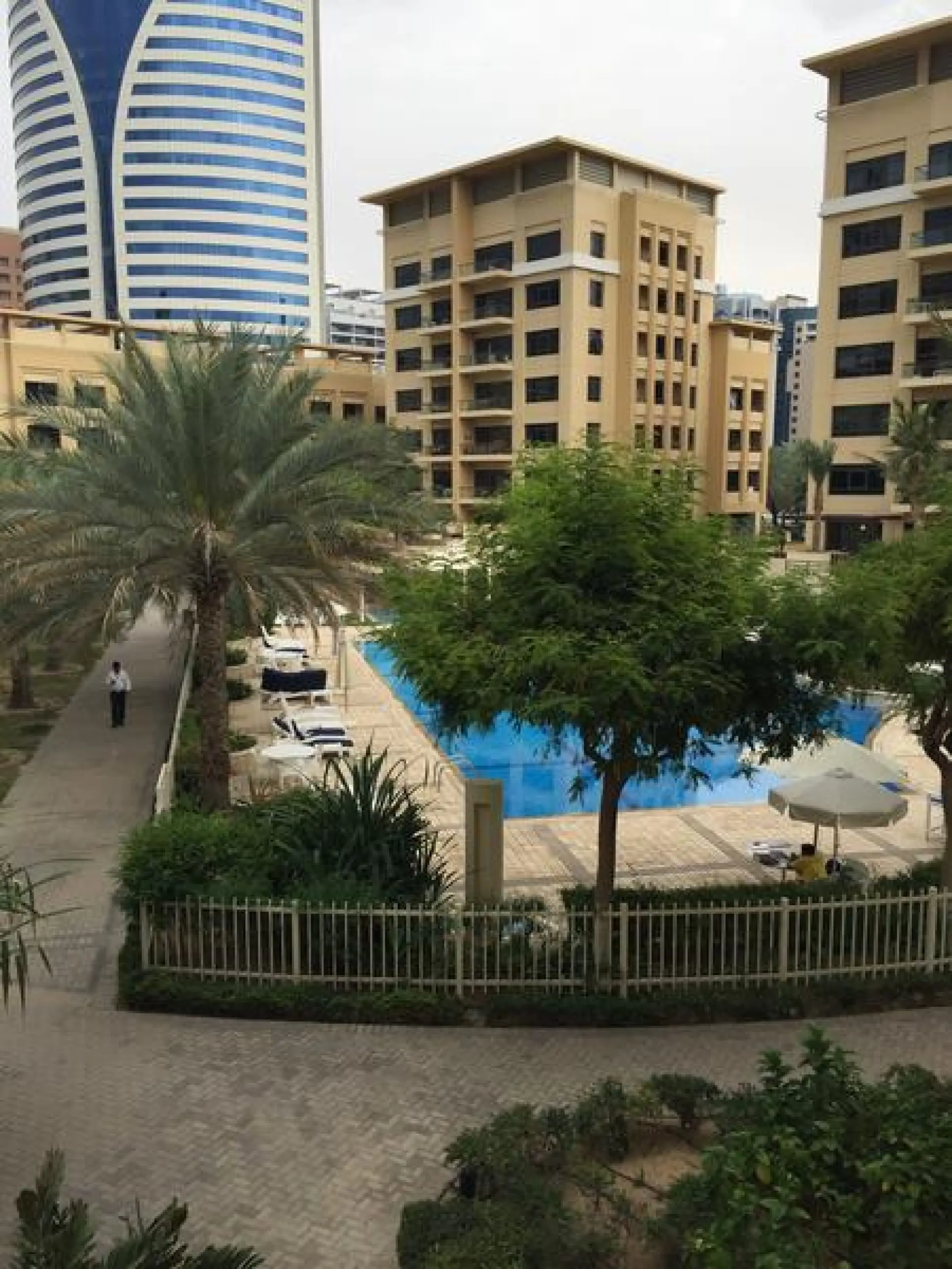 aja2-1590743205159 Aimable appartement de 3 chambres à louer – Appartement Dubai (3/3)