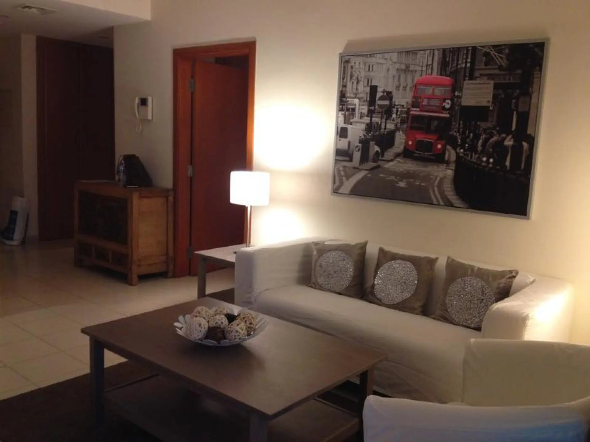 Une chambre entièrement meublé disponible à tout instant à Al Dhafrah – Appartement Dubai (3/4)