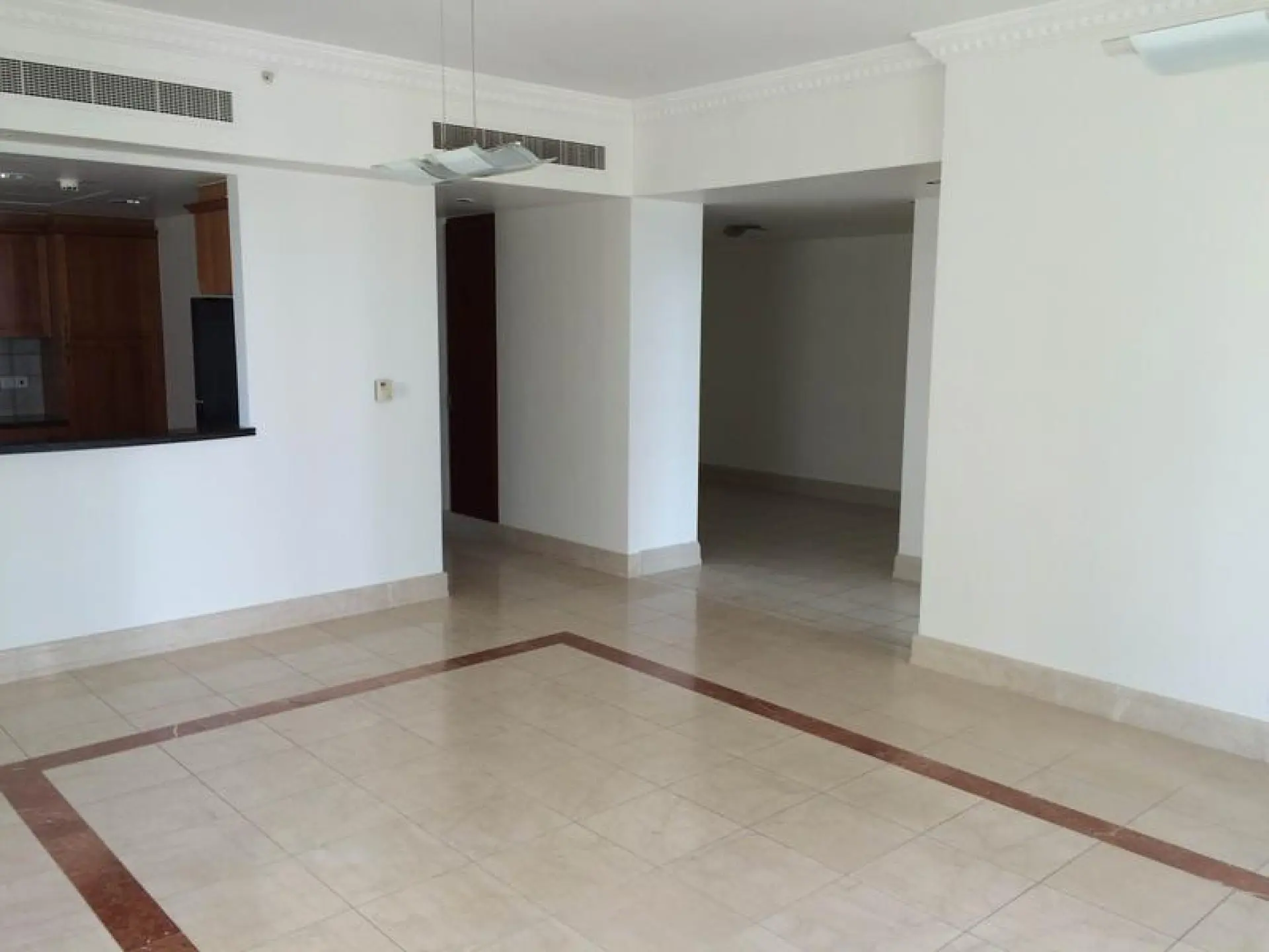 Large 2 CH+salle d'étude, ALMESK Emaar 6 Towers, Marina & Mer pleine vue, 250K AED 1 chèque – Appartement Dubai (3/7)