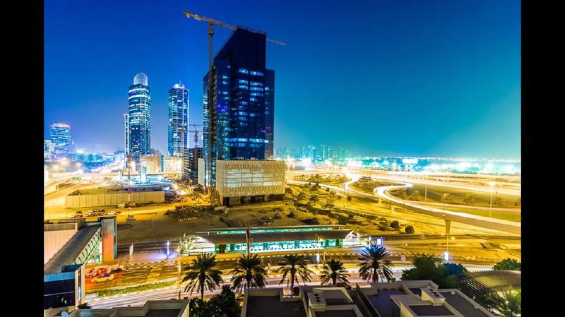Emaar 6 Towers: Aprt meublé de 3 chambres - Vue sur le terrain de Golf – Appartement Dubai (3/8)