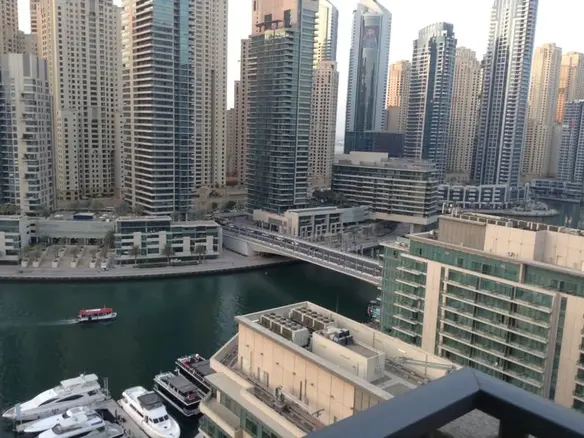 Un appartement à 1 chambre entièrement meublé à Al Majara à Dubai Marina – Appartement Dubai (1/9)