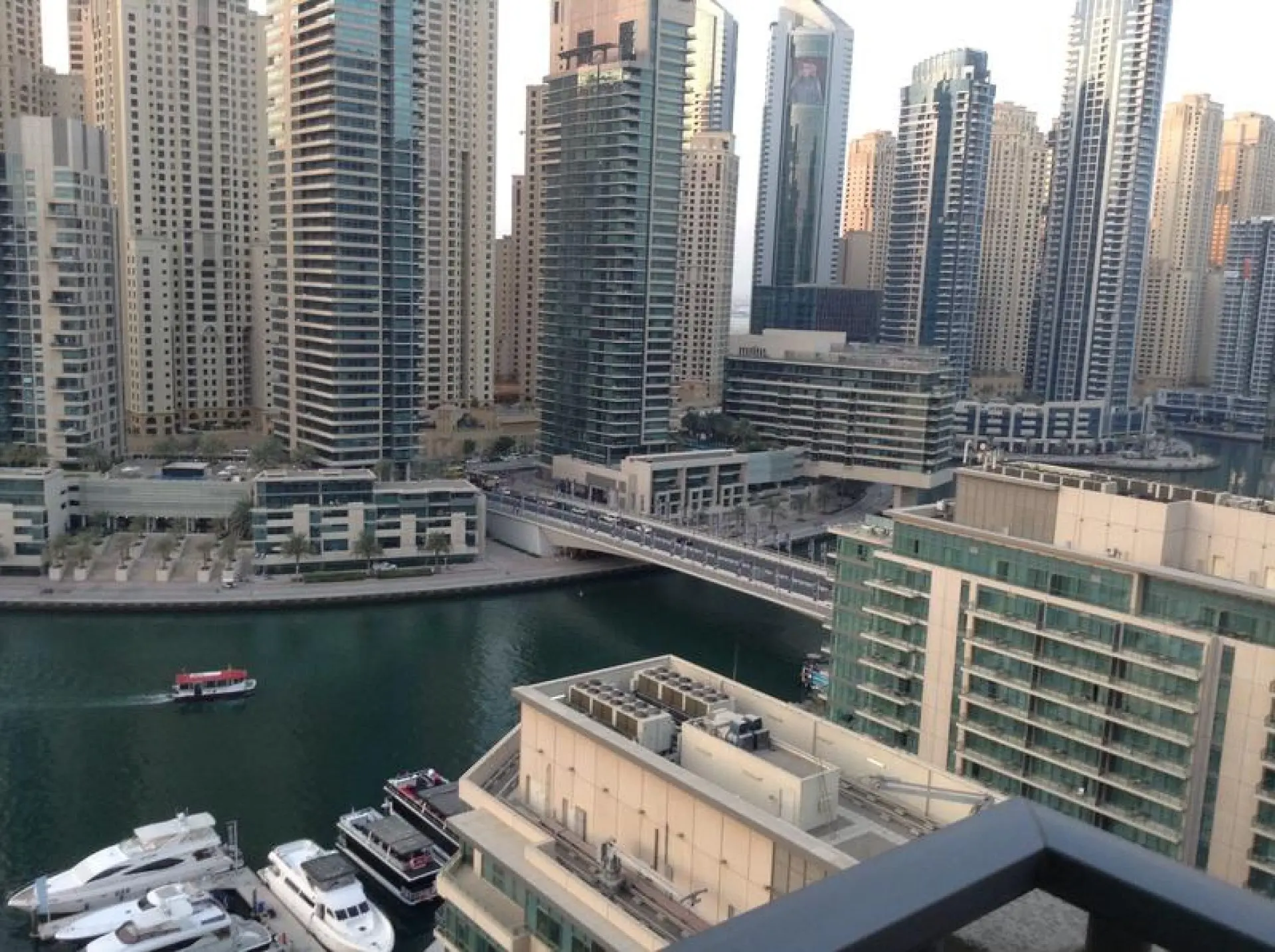 Un appartement à 1 chambre entièrement meublé à Al Majara à Dubai Marina – Appartement Dubai (1/9)