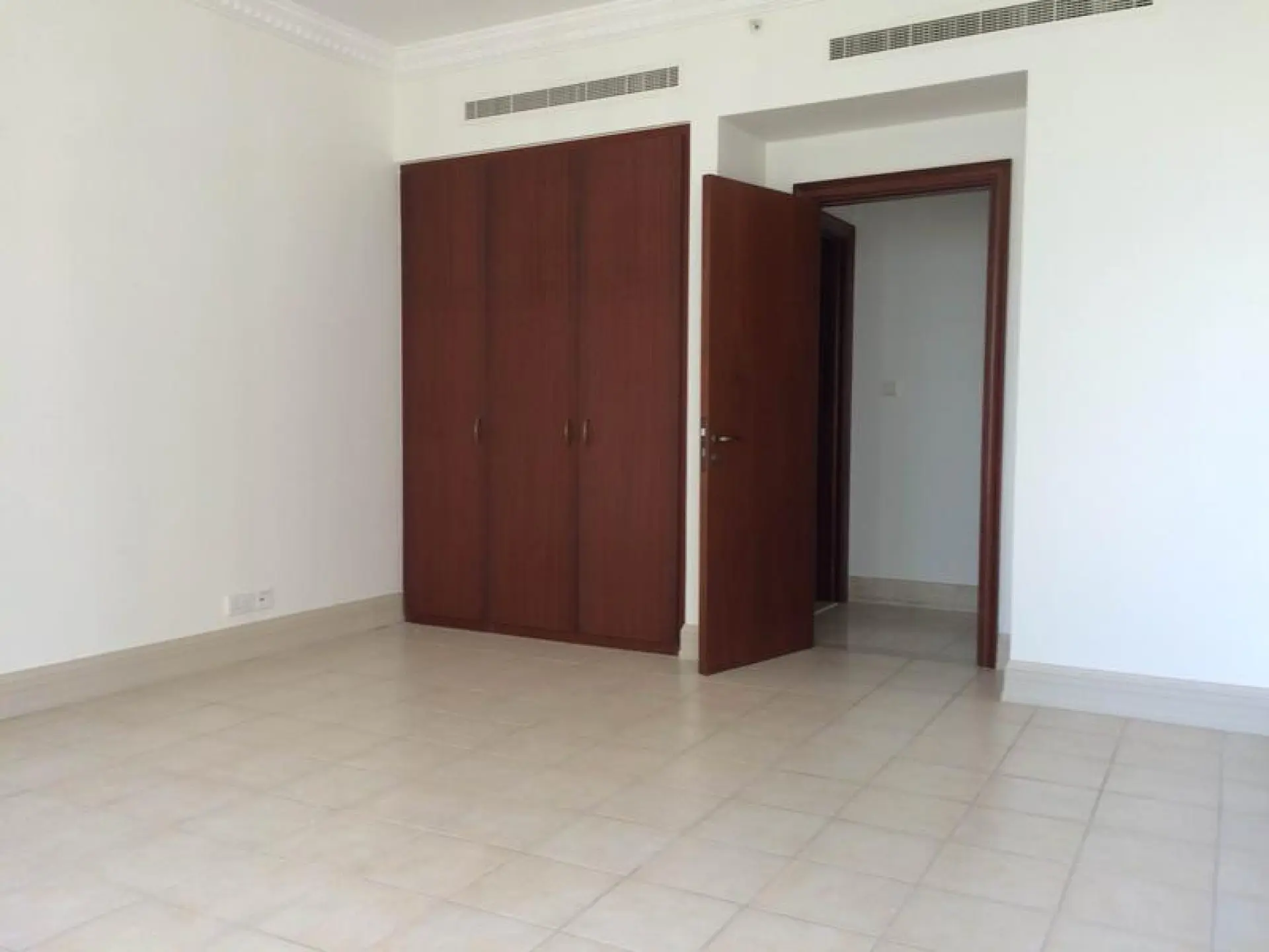 Large 2 CH+salle d'étude, Al Mesk, Emaar 6 Towers, Dubai Marina, vue sur la Marina, 210K, 1 chq – Appartement Dubai (4/10)