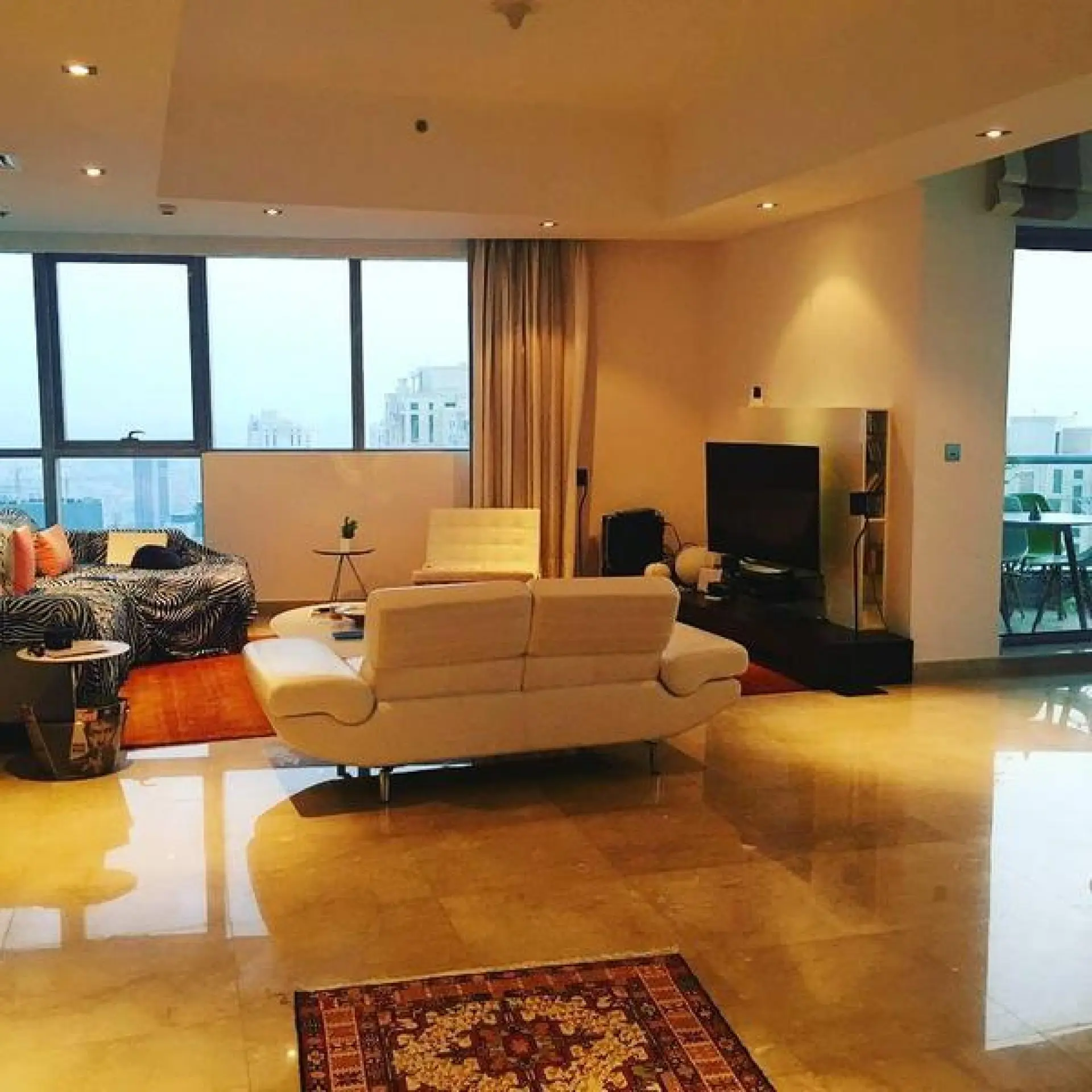 PentHouse de 4 chambres + bureau à la Marina – Appartement Dubai (1/9)