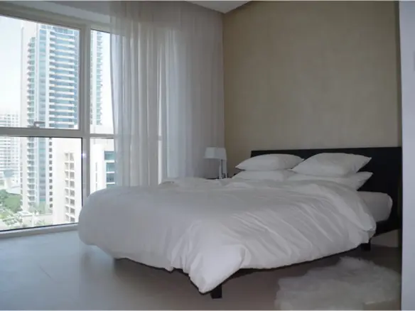 Appartment 3 pièces tout neuf à louer en plein coeur de la Marina – Appartement Dubai (1/4)