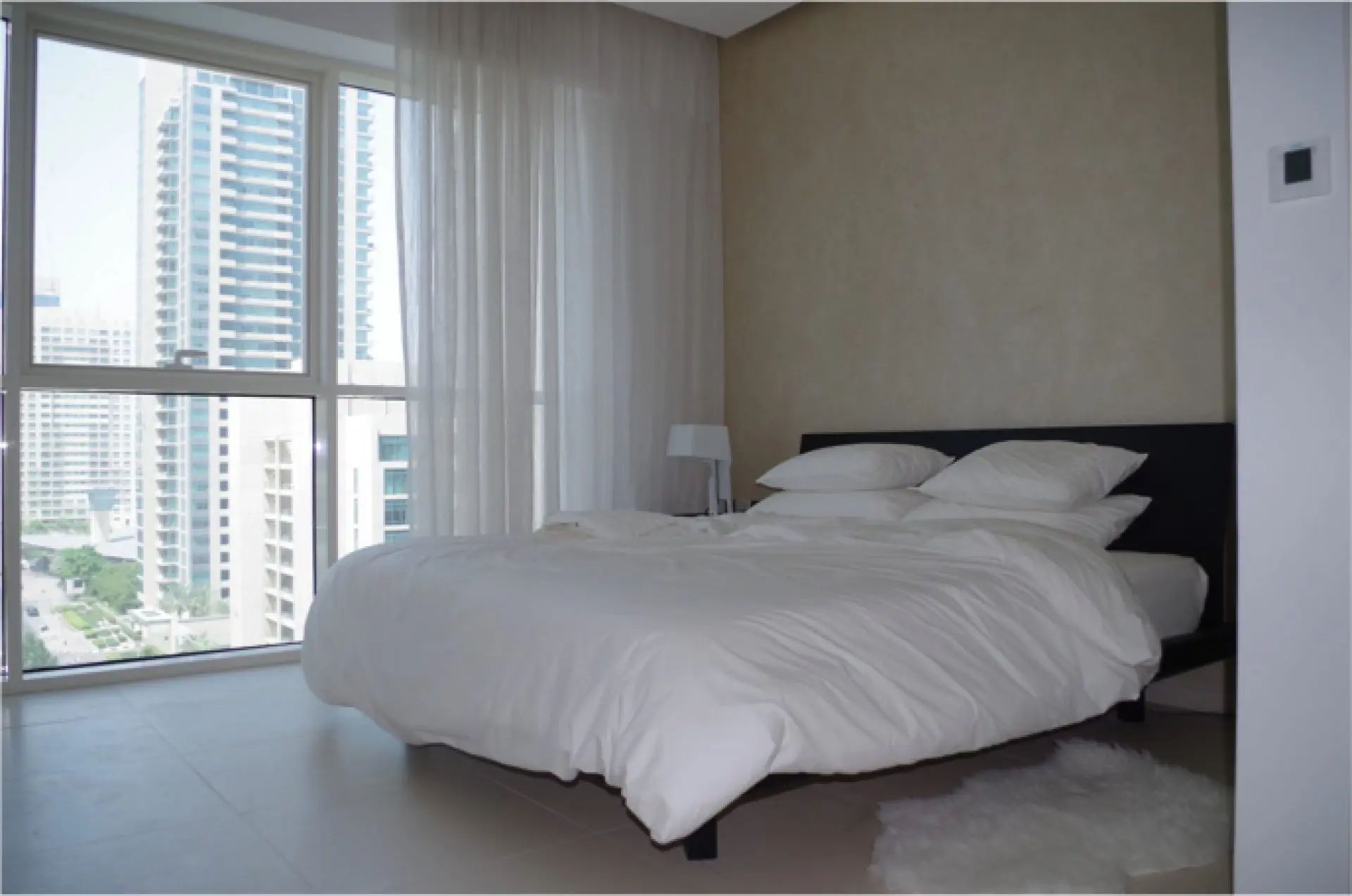 Appartment 3 pièces tout neuf à louer en plein coeur de la Marina – Appartement Dubai (1/4)