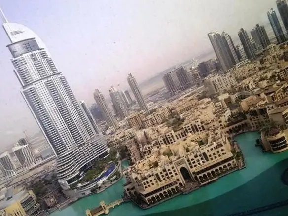 2 CH à Burj Khalifa Pleine vue sur la Fontaine – Appartement Dubai (1/7)