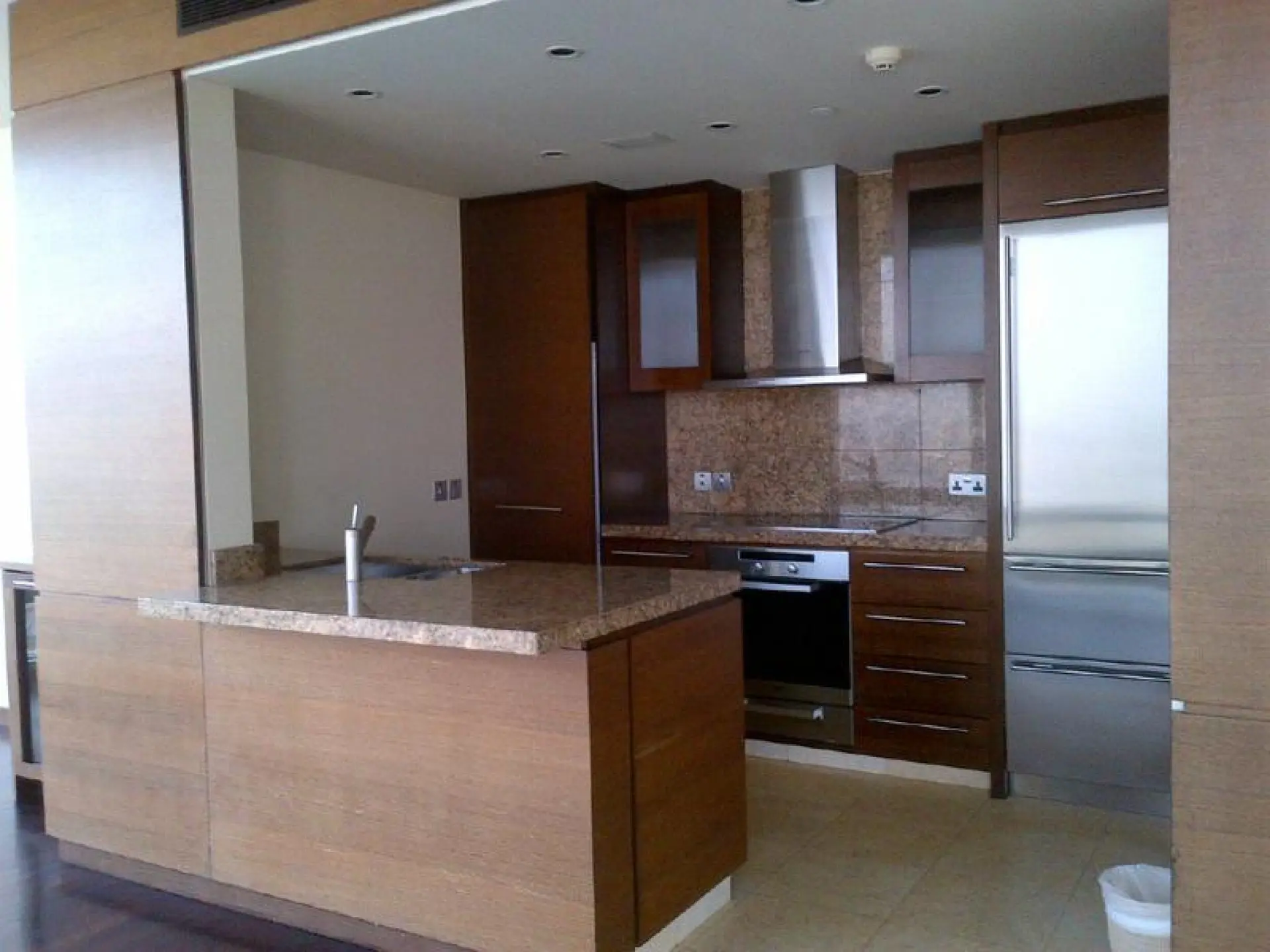 bkl3-1590743602191 2 CH à Burj Khalifa Pleine vue sur la Fontaine – Appartement Dubai (4/7)