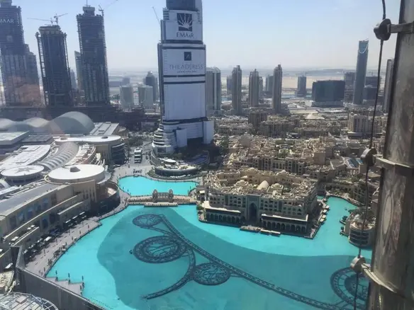 2 chambre avec bureau à Burj khalifa. Vue sur fontaines – Appartement Dubai (1/5)