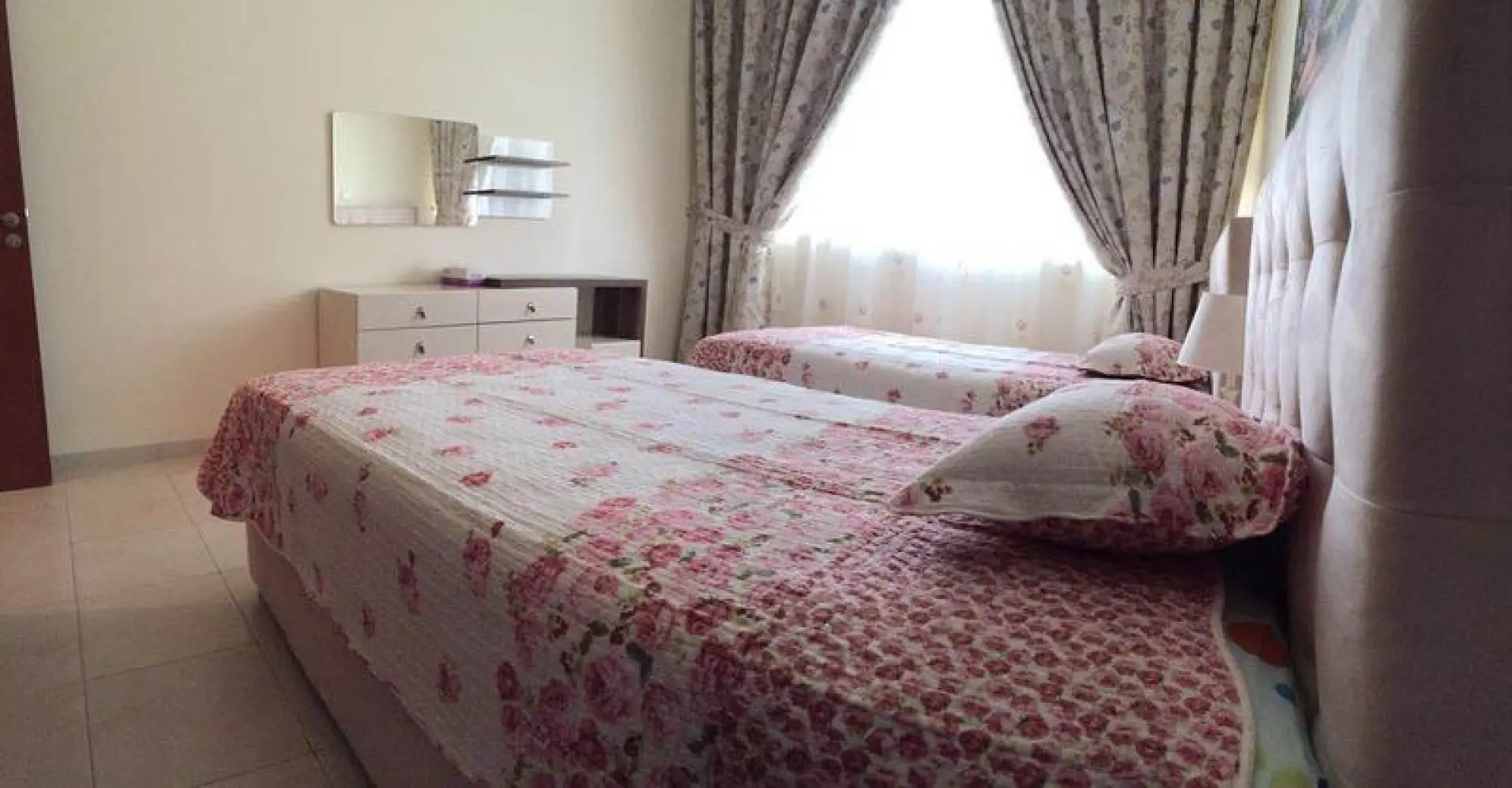 2 Chambres de luxe entièrement meublé à Downtown – Appartement Dubai (2/8)