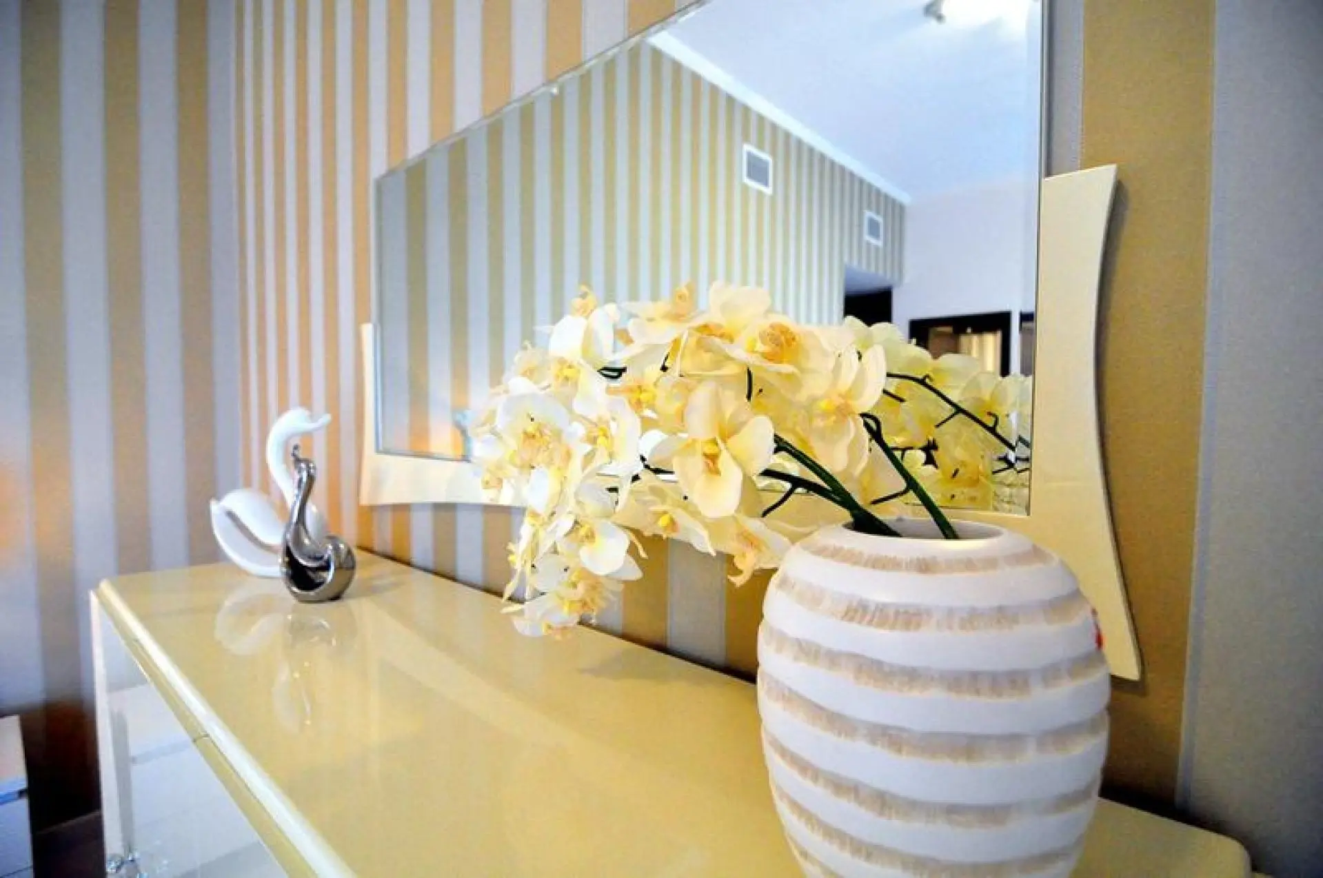 cayat3-1590746275347 DUPLEX NEUF A 1 CH A CAYAN TOWER, VUE SUR LA MARINA – Appartement Dubai (4/6)