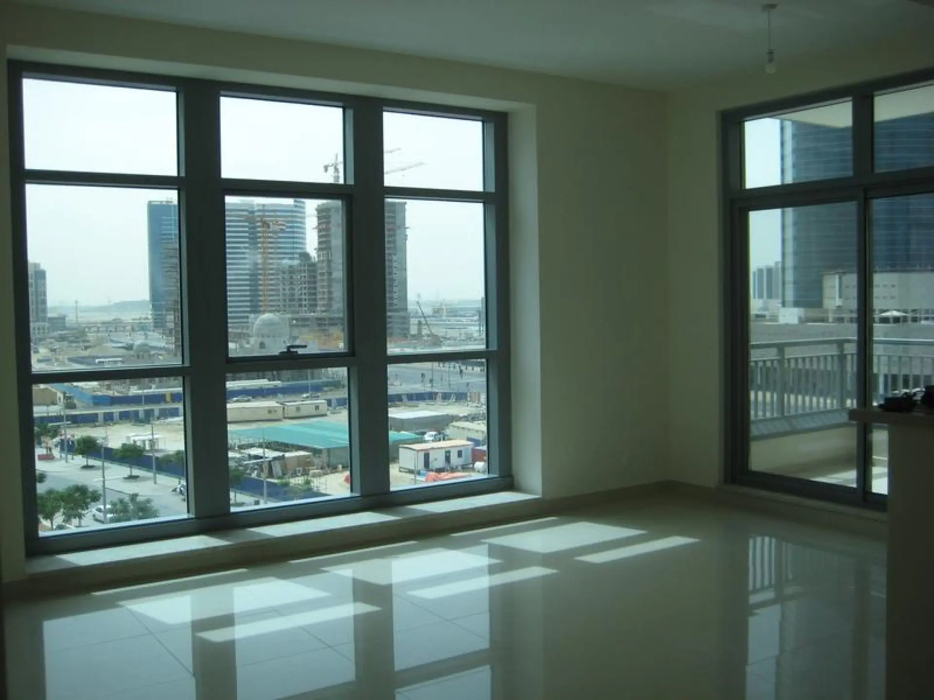 Une chambre plus bureau à louer à Downtown – Appartement Dubai (2/3)