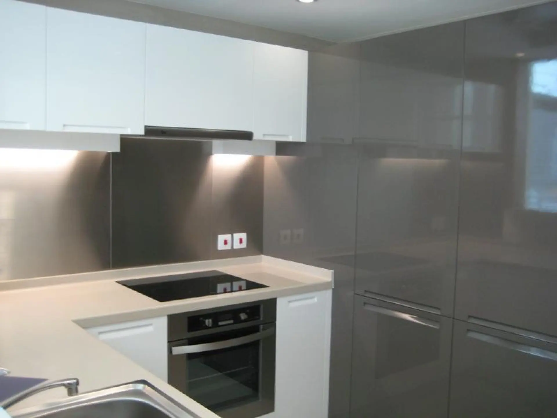 Une chambre plus bureau à louer à Downtown – Appartement Dubai (3/3)