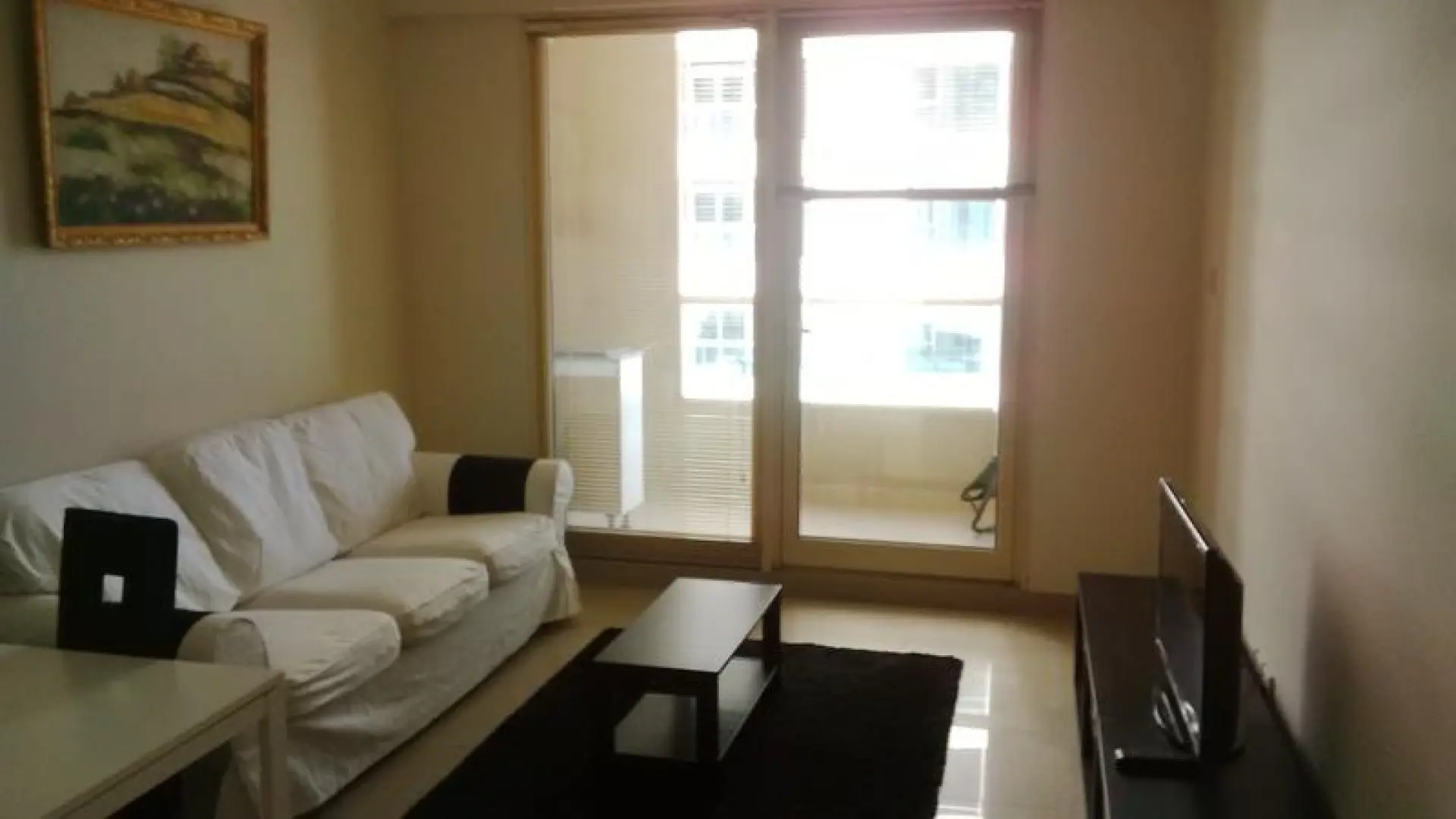 Spacieux 1 chambre/ tout meublé refroidisseur gratuit Spacieux 1 chambre/ tout meublé refroidisseur gratuit – Appartement Dubai (1/6)