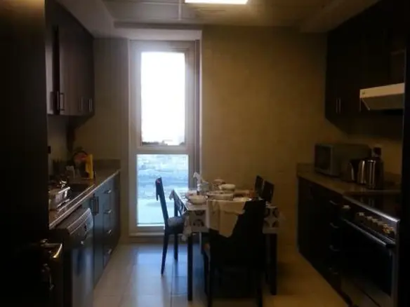 Entièrement meublé 2 CH + CH de bonne à Churchill Tower – Appartement Dubai (1/10)
