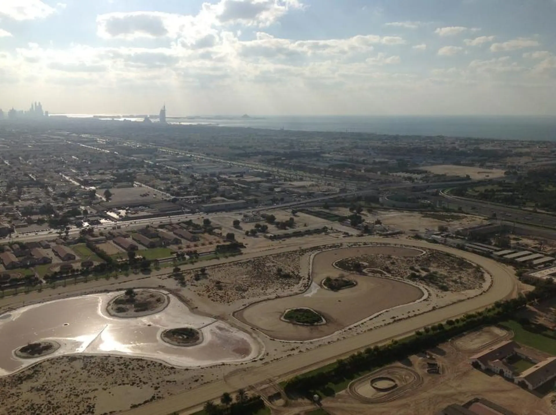 Luxueux appartement de 2 ch entièrement meublé à churchill dispo 1/3 – Appartement Dubai (6/9)