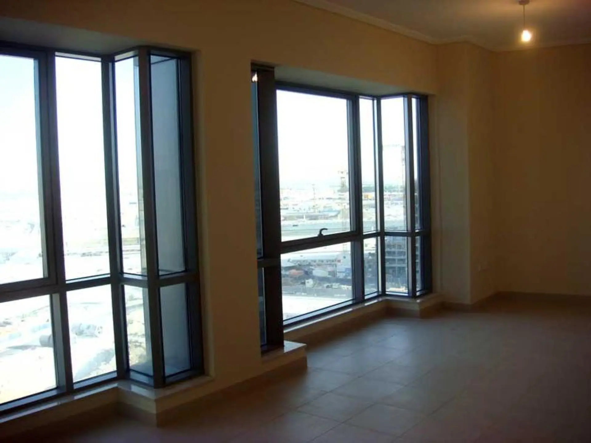 db2-1590743217161 1 ch 1.5 salle de bain South Ridge 4 - prêt à emménager, début contrat 15 may – Appartement Dubai (3/6)