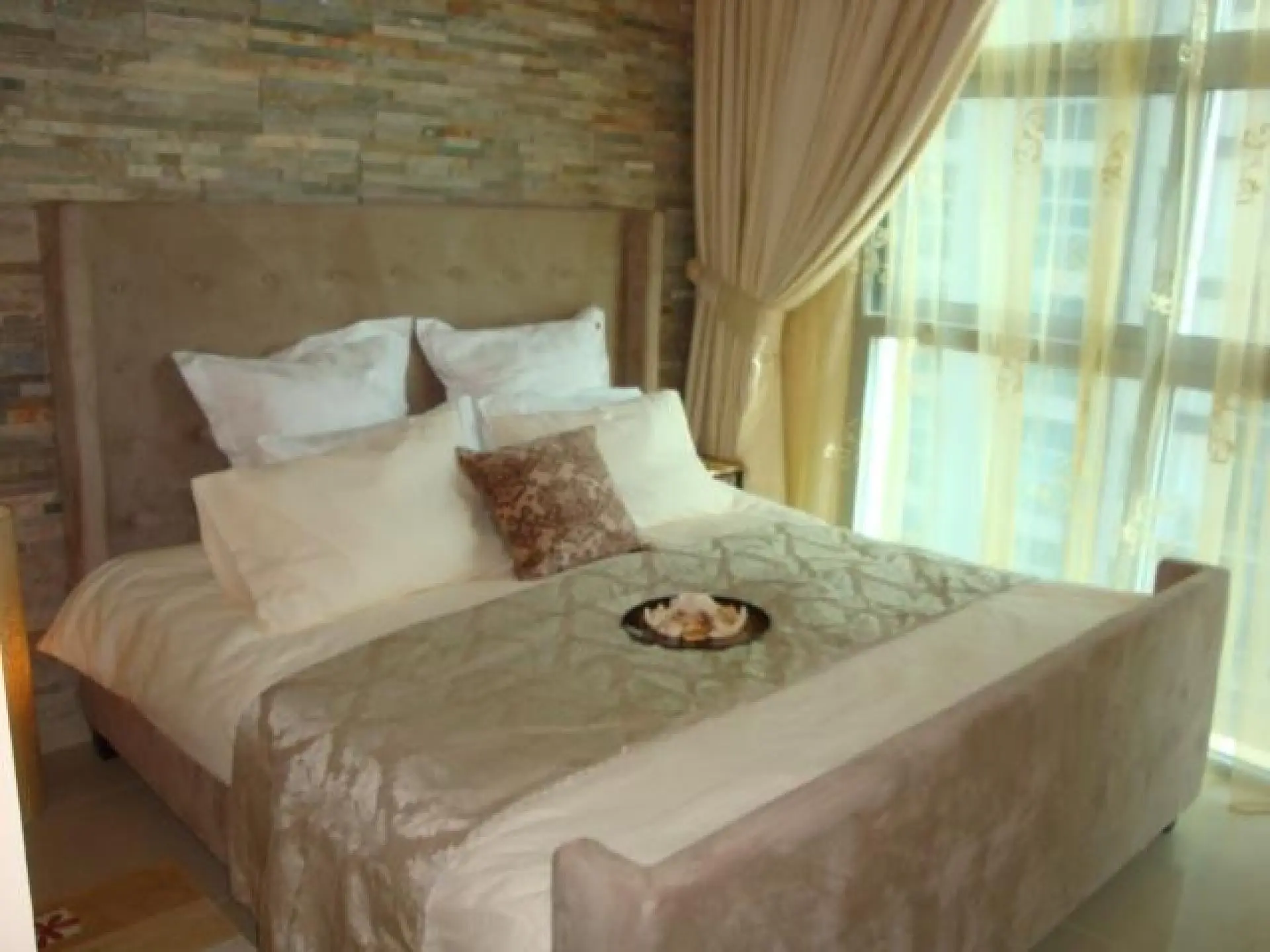 APPARTEMENT MODERNE DE 2 CHAMBRES ENTIEREMENT MEUBLE A DUBAI MARINA AVEC BALCON DISPONIBLE – Appartement Dubai (1/5)