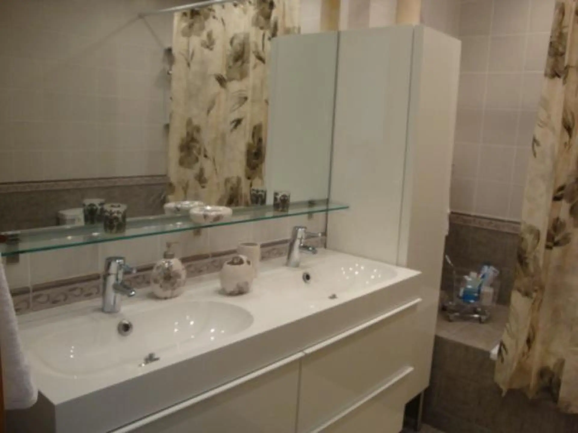 APPARTEMENT MODERNE DE 2 CHAMBRES ENTIEREMENT MEUBLE A DUBAI MARINA AVEC BALCON DISPONIBLE – Appartement Dubai (5/5)