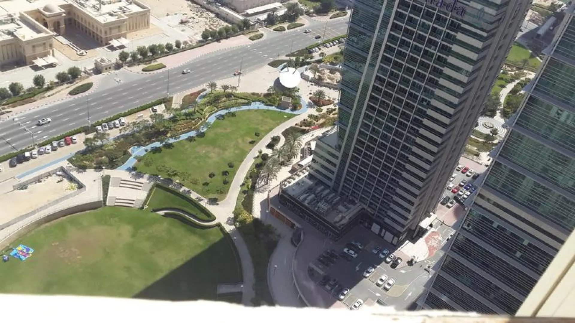 dga19-1590744753261 Confortable appartement & étage élevé 2 BHK avec parking à Dubai Gate 1 -JLT @ 95K/2 Cheques – Appartement Dubai (10/10)