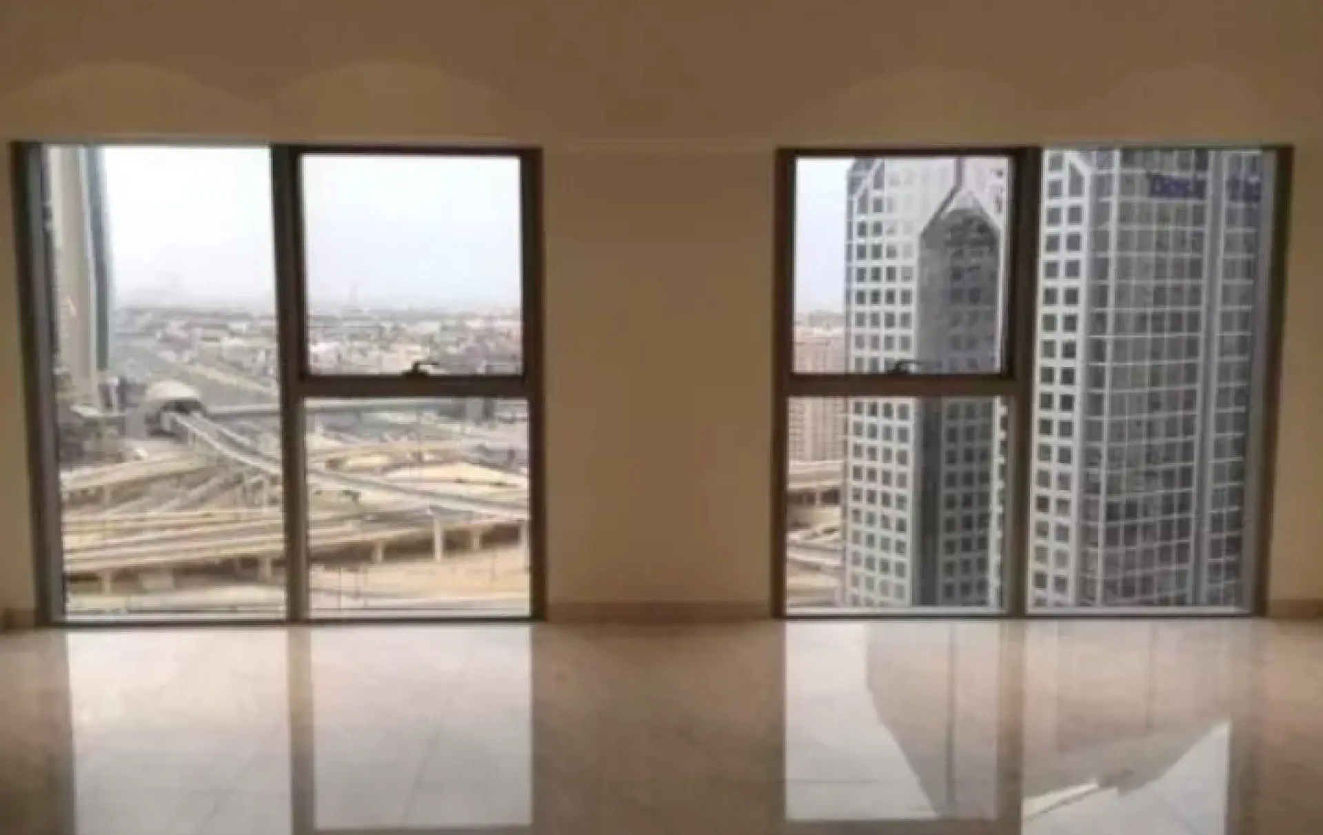 superbe studio très spacieux en plein coeur du quartier financier – Appartement Dubai (5/8)
