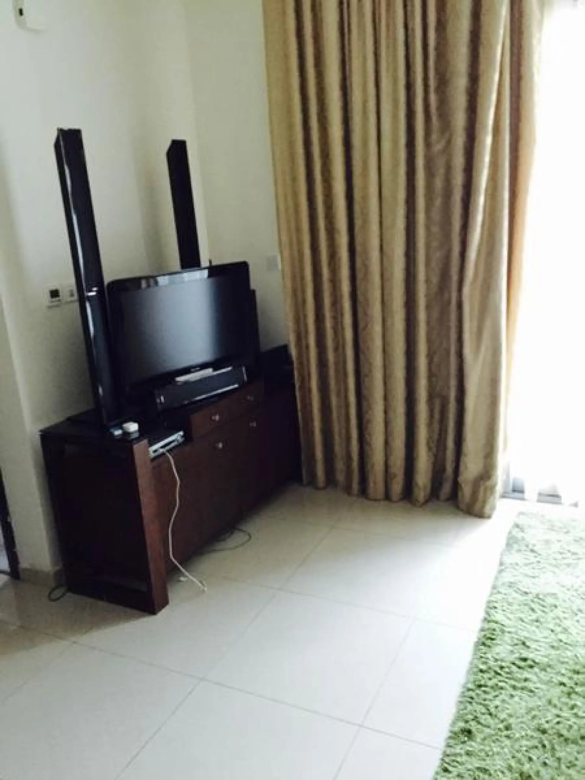 dr1-1590743940484 DEC Tower Appartement entièrement meublé à louer – Appartement Dubai (2/4)