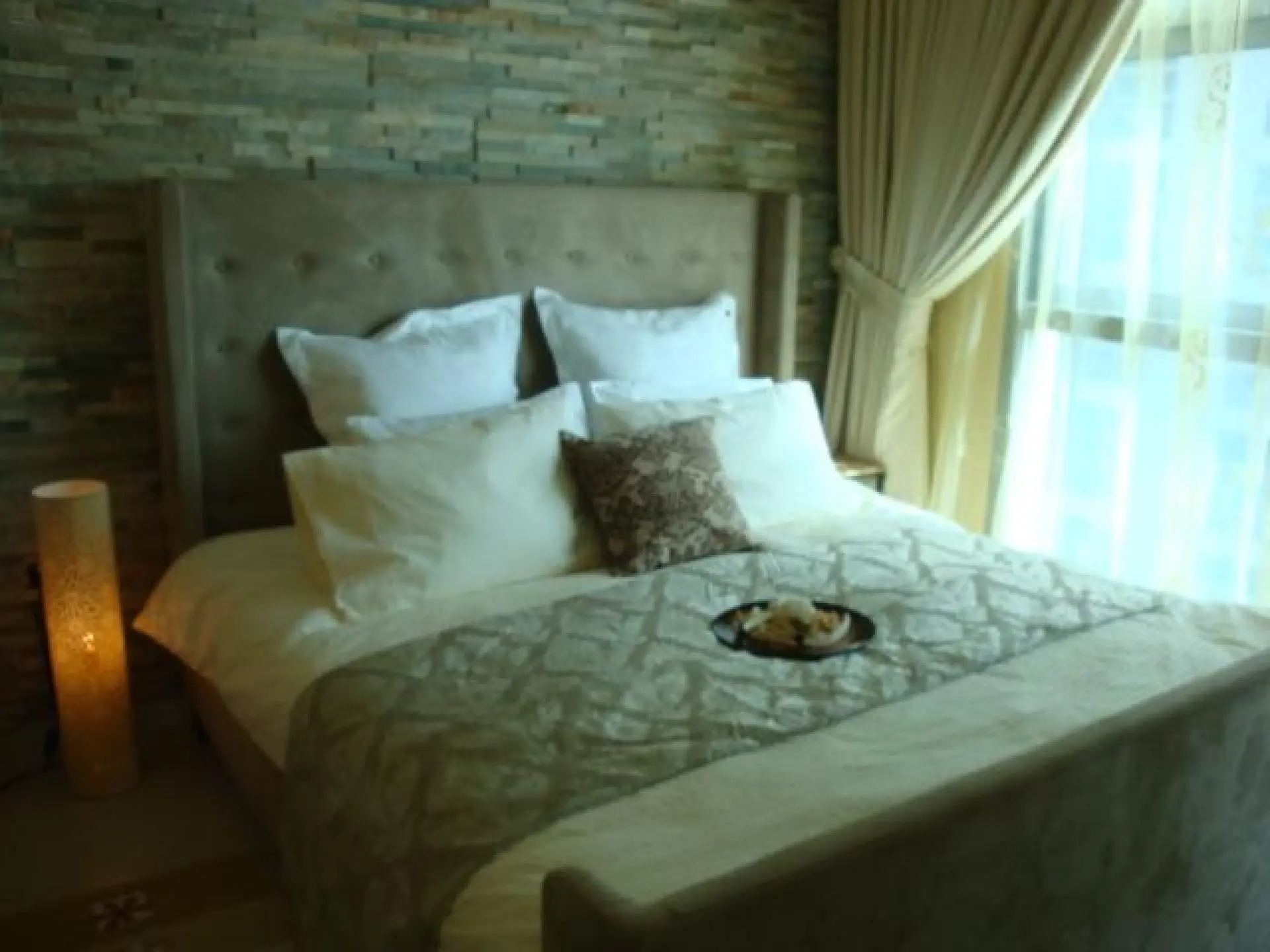 Appartement de 2 grandes CH entièrement meublée à Dubai Marina disponible en location – Appartement Dubai (1/4)