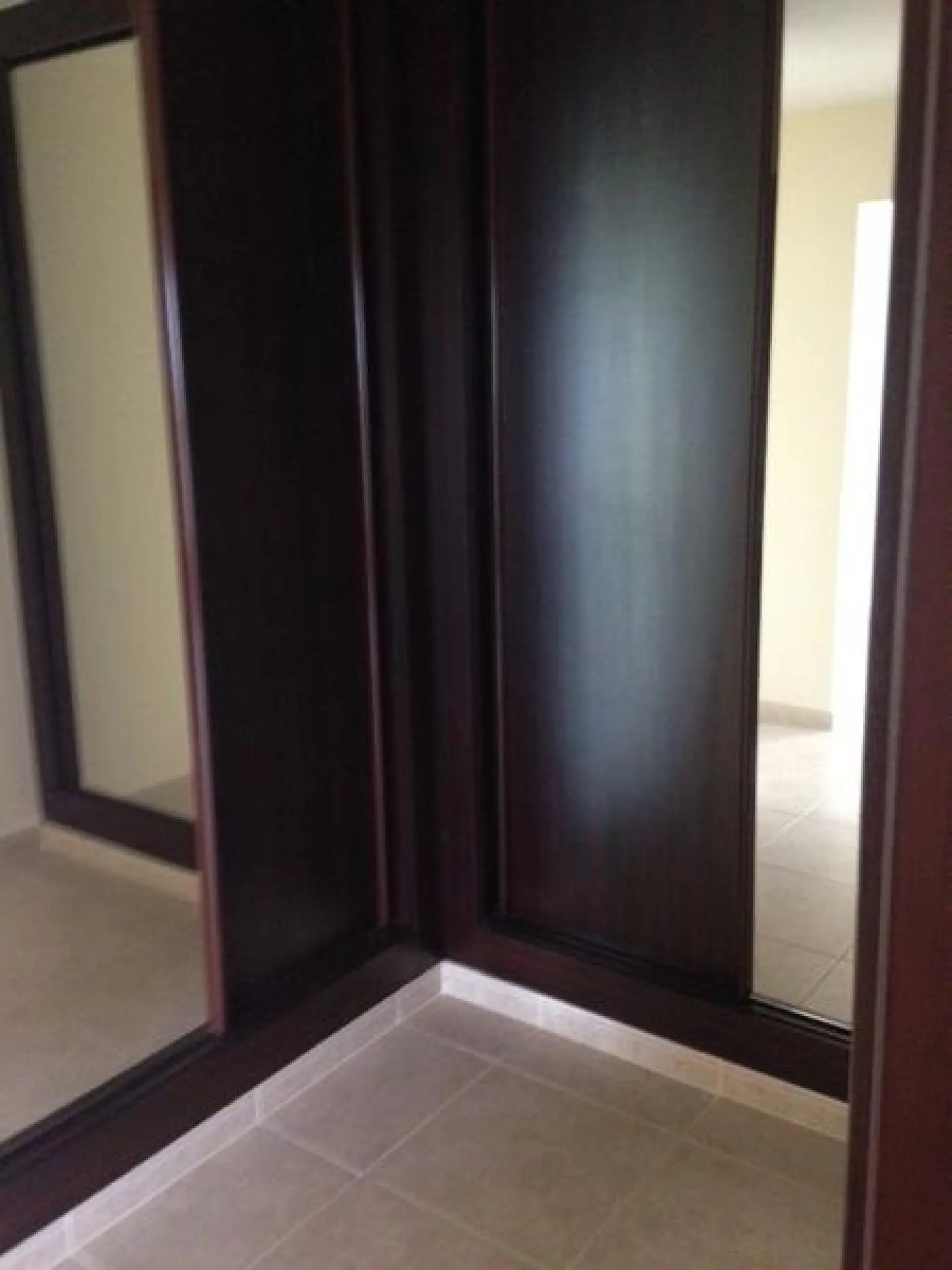 Massive 3 Ch + ch de bonne à Dubai Marina/ Etage élevé – Appartement Dubai (10/10)