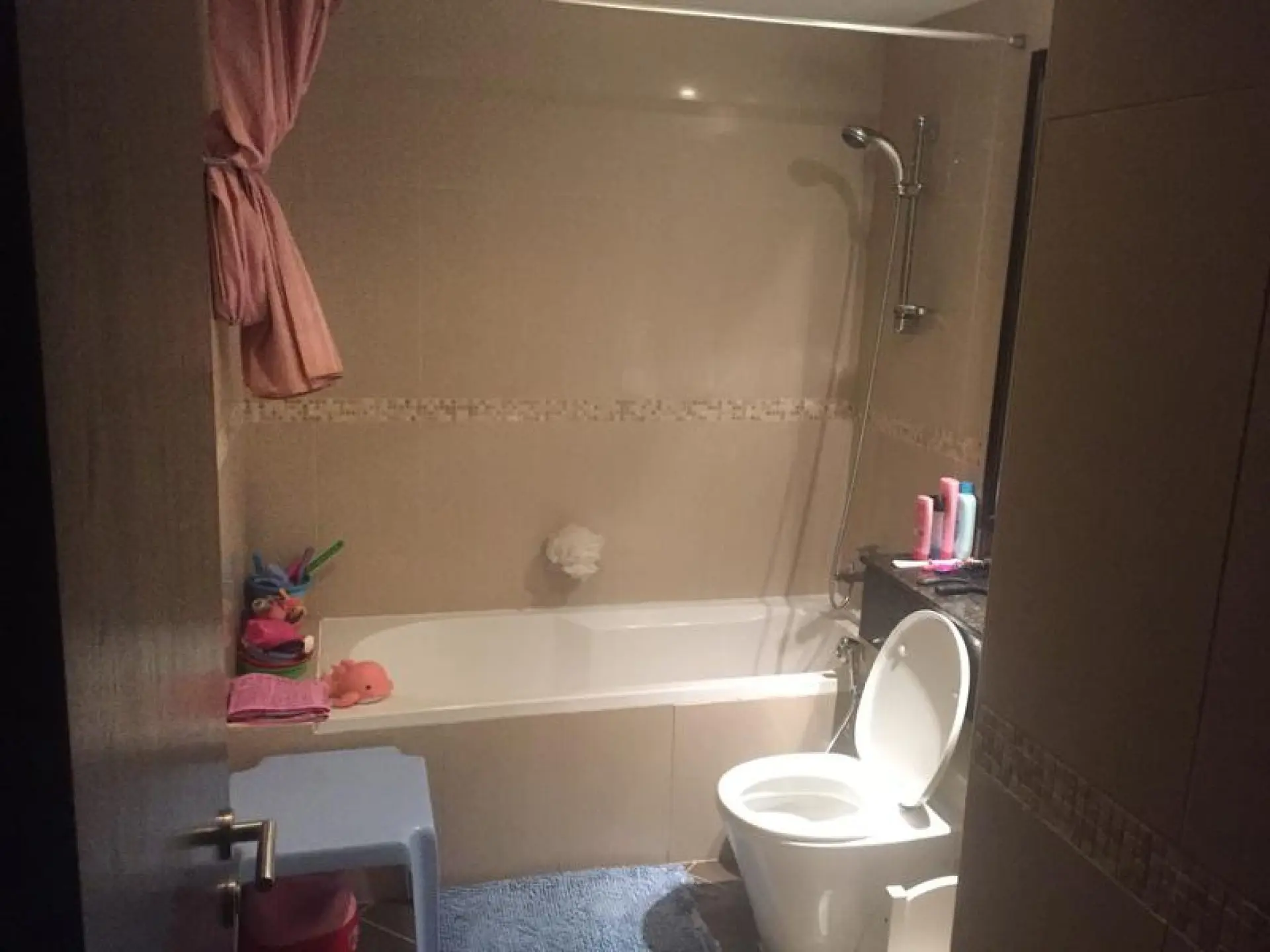 3 chambres + bonne. Paiement par mois – Appartement Dubai (4/4)