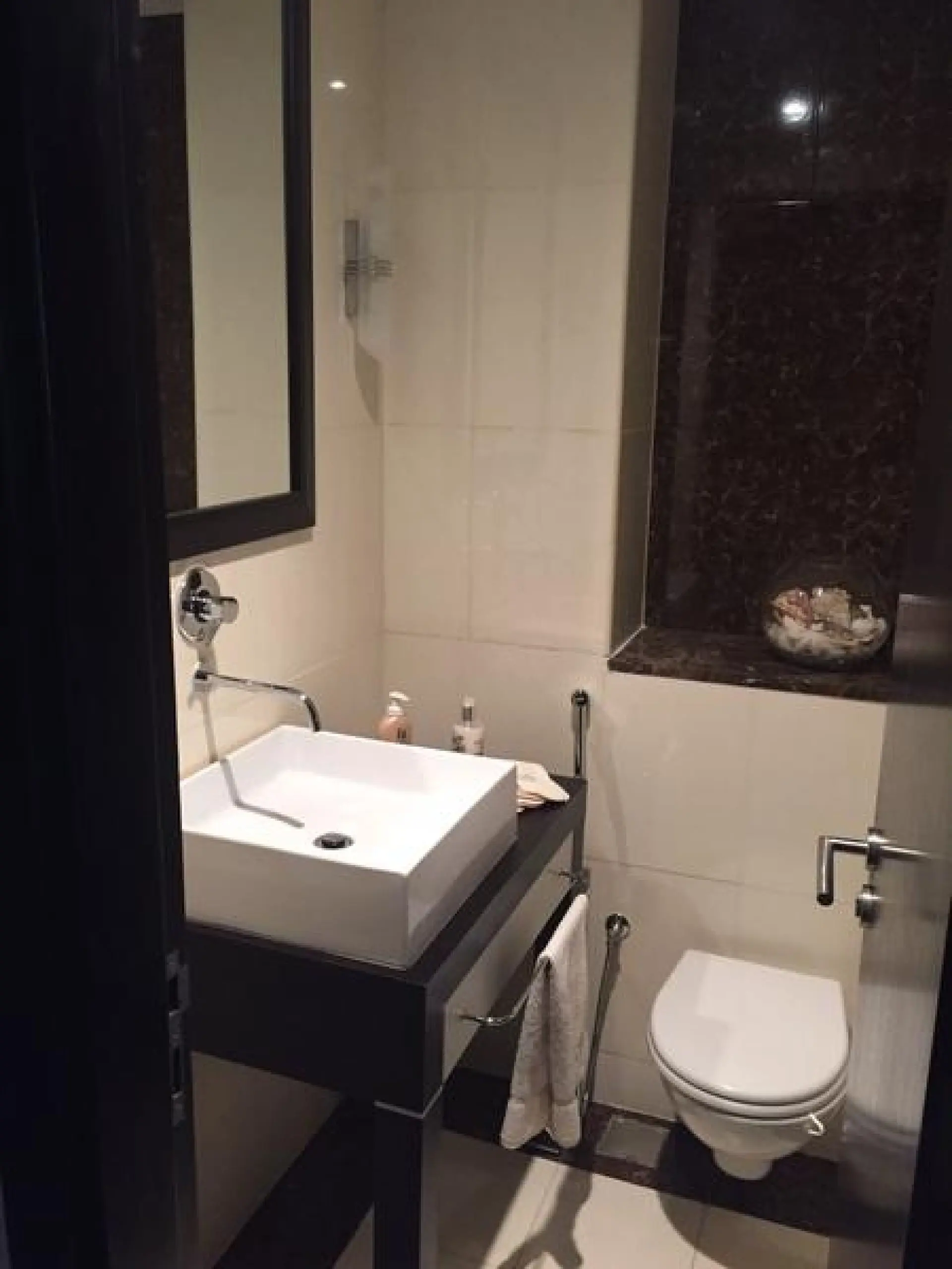 gl22-1590745247285 Appartement de 2 chambres entièrement meublé, flexible – Appartement Dubai (3/6)