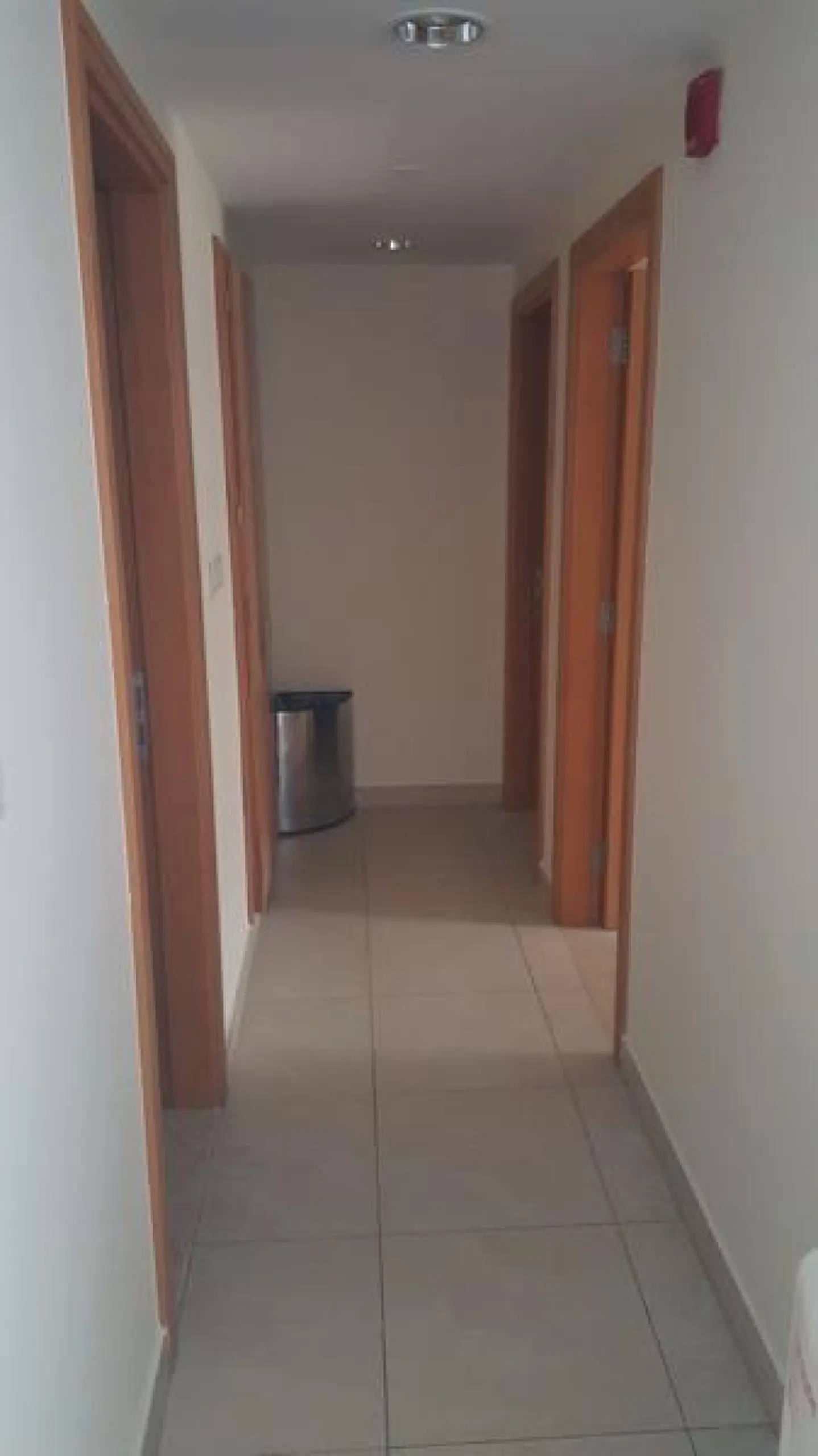 glolv8-1590742276109 Vue surprenant! A côté de la station métro, 2 CH entièrement meublées, large balcon, vue sur le lac – Appartement Dubai (9/10