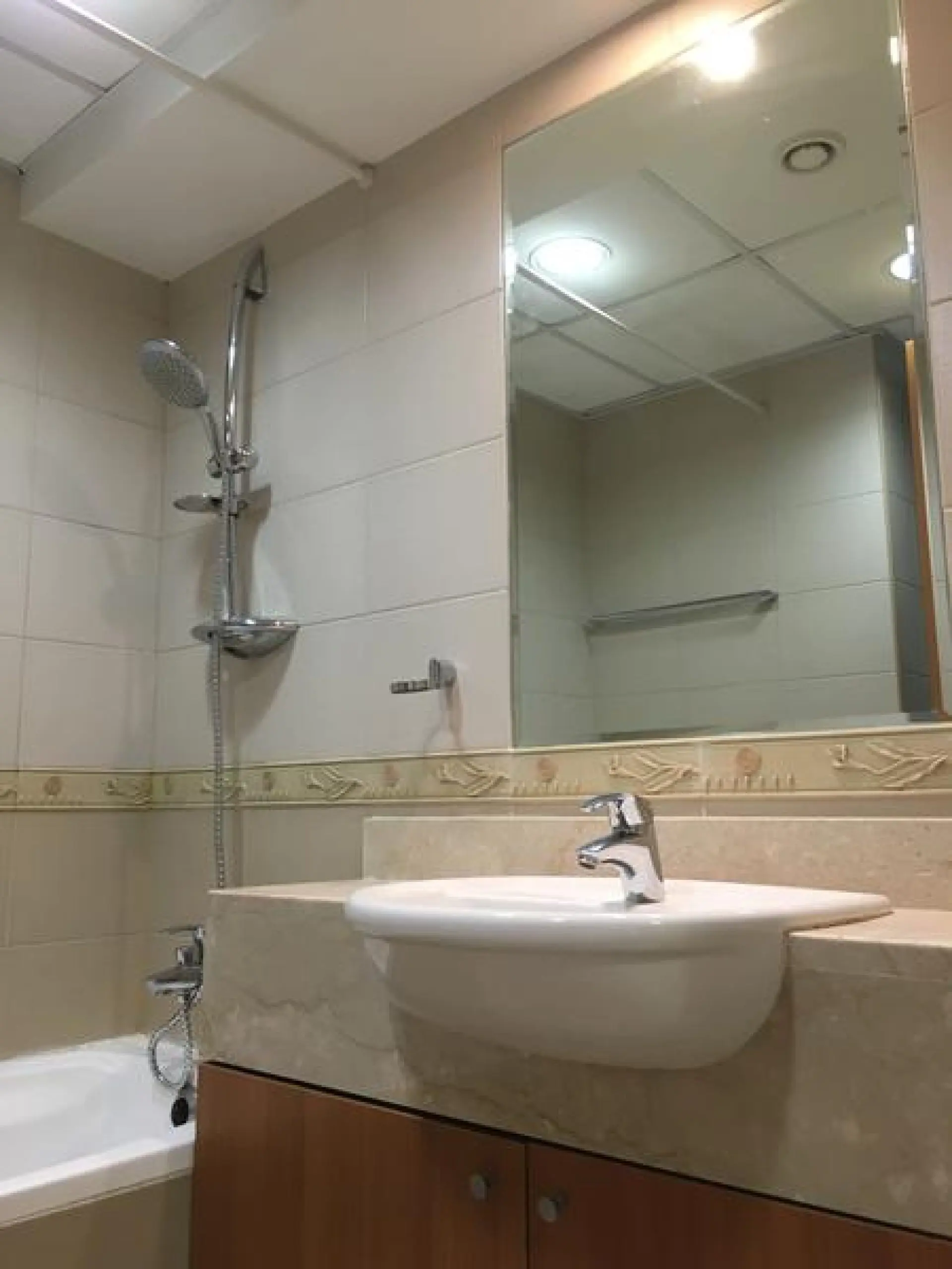 glov1-1590742333463 Grand Studio à JLT pour 65000 AED – Appartement Dubai (2/8)