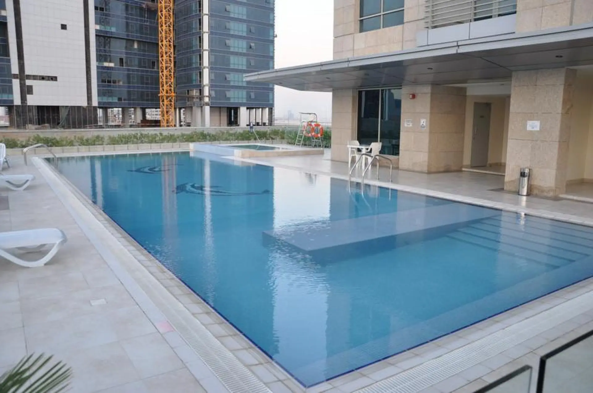 IMMENSE STUDIO MEUBLE, CLIM COMPRISE – Appartement Dubai (7/7)