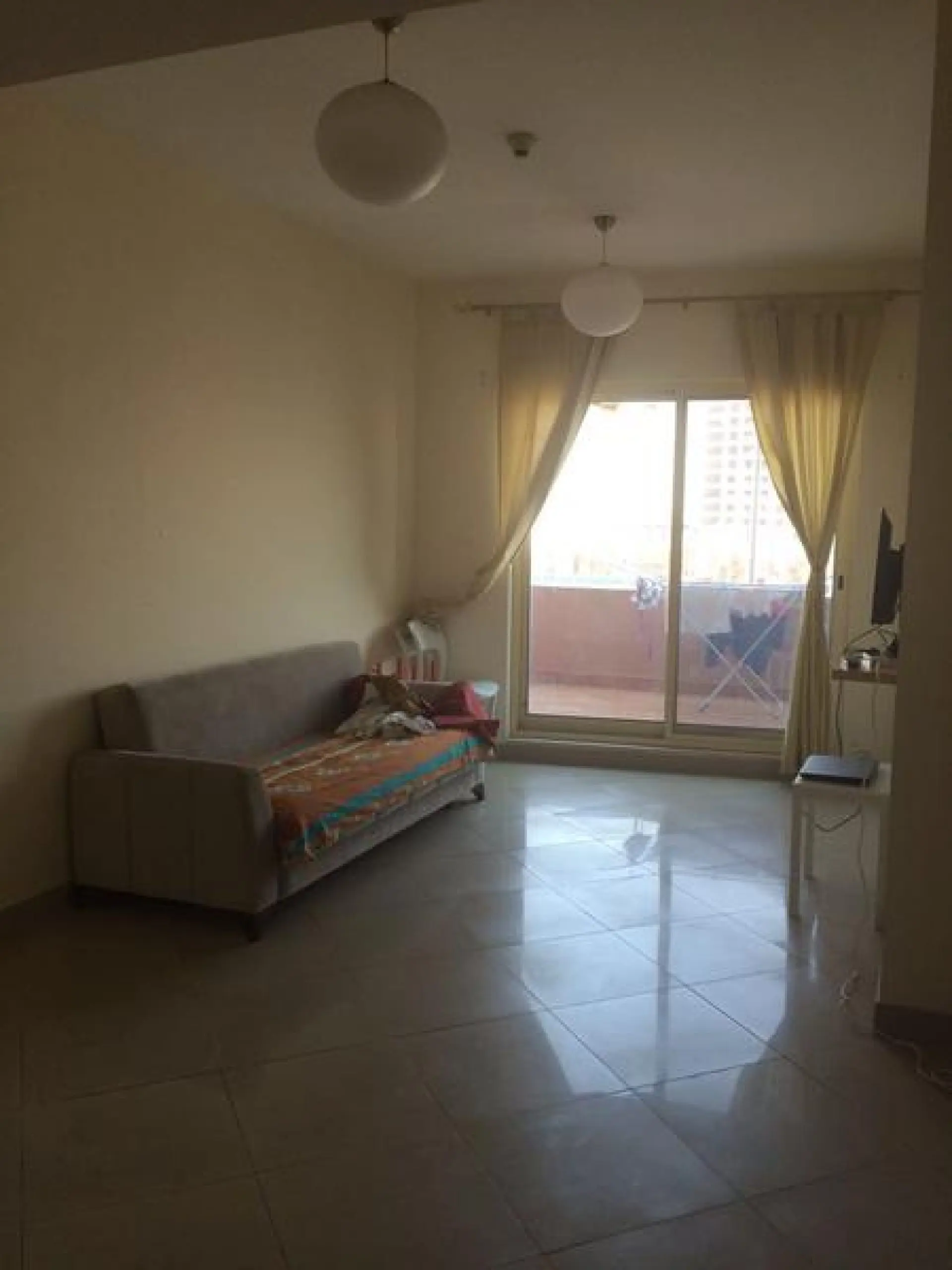 1 BHK à Icon Tower 2 jlt 1 BHK à Icon Tower 2 jlt – Appartement Dubai (1/4)