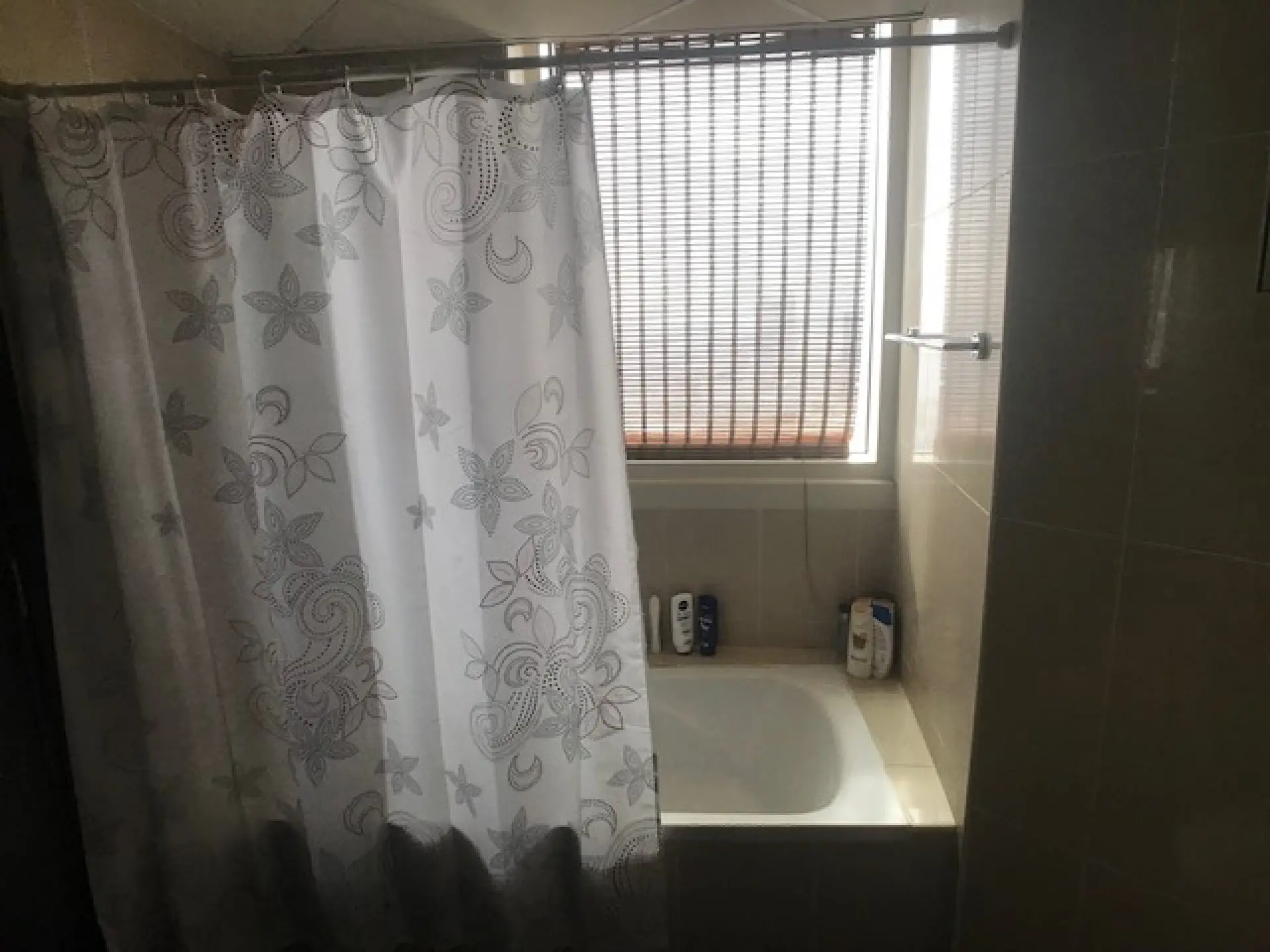 Immense appartement 3 chambres avec chambre de bonne supplémentaire – Appartement Dubai (18/20)