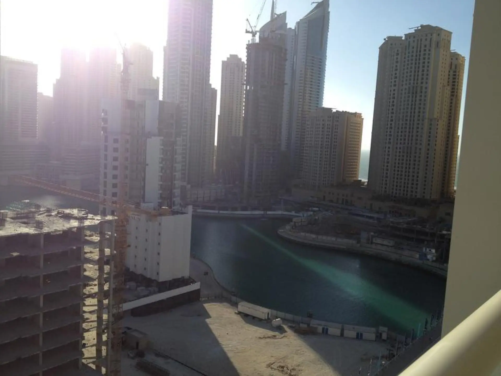 j2-1590743757481 STUDIO AVEC VUE SUR LA MARINA A 7.500 AED LE MOIS – Appartement Dubai (3/5)