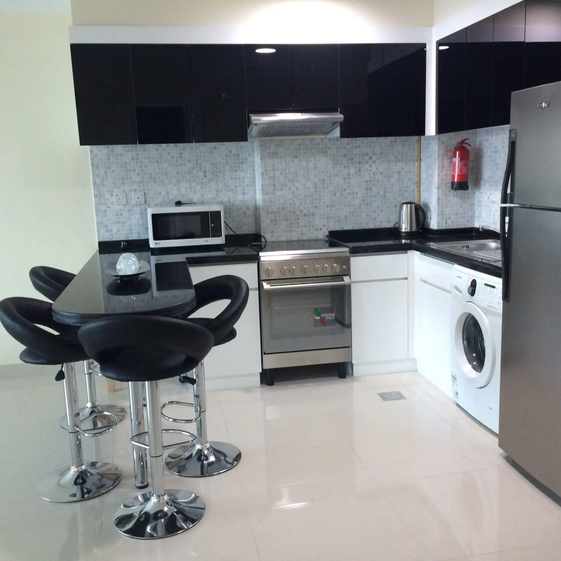 Splendide appartement 2 pièces à l'état neuf dans une résidence haut de gamme – Appartement Dubai (5/10)