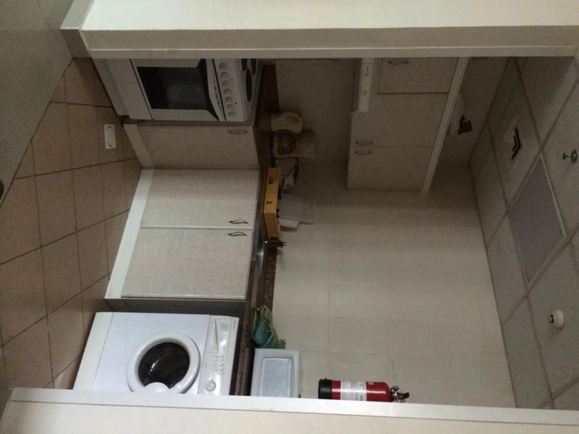 lac3-1590743919212 Meublé 1CH vue entière sur le lac sur la station métro – Appartement Dubai (4/6)