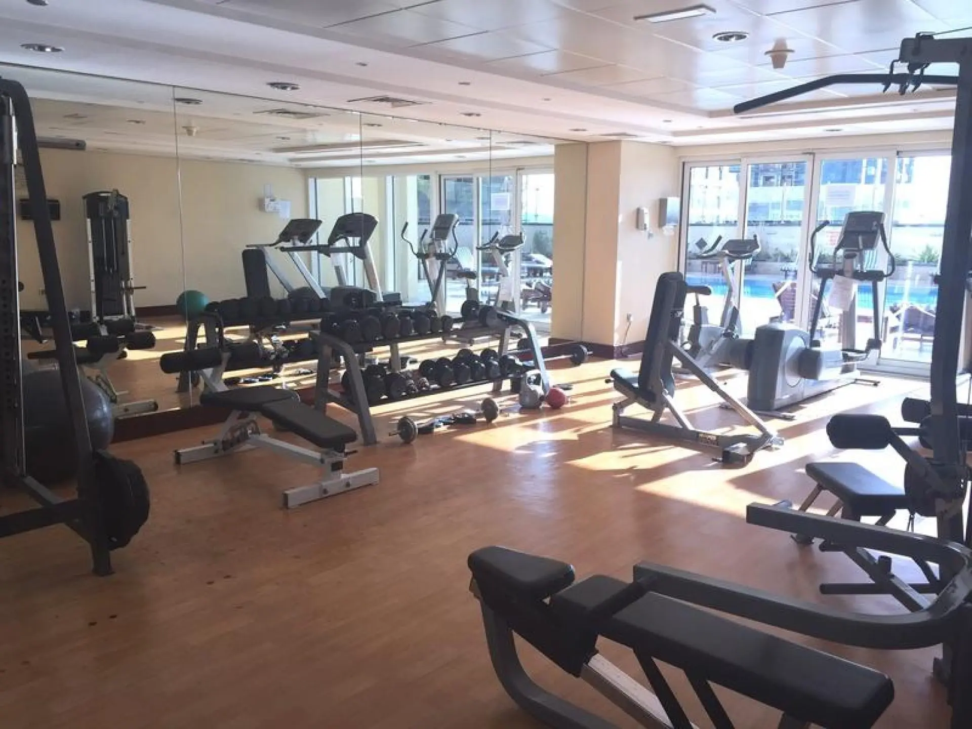 Studio lumineux à louer à DAMAC Lake View JLT – Appartement Dubai (5/9)