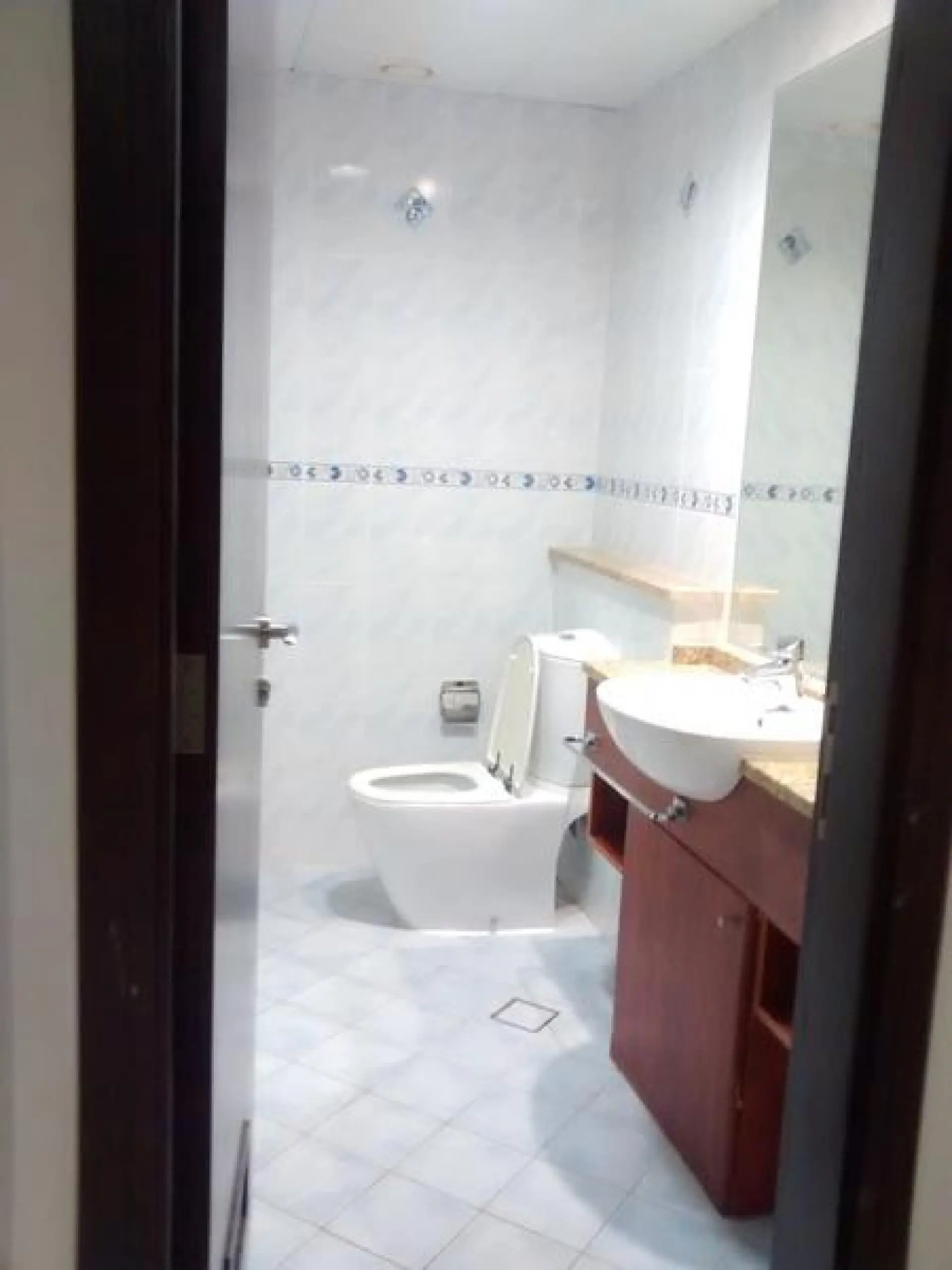 lavi2-1590744878269 1 BHK à Lake View par DAMAC JLT seulement à 8000 x 12 chq ou 90K en 4 chq – Appartement Dubai (3/10)